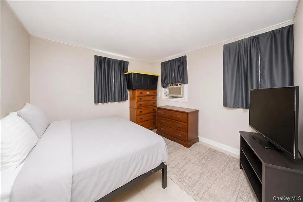 3401 Avenue U, New York, NY, 6 Bedrooms Bedrooms, 9 Rooms Rooms,2 BathroomsBathrooms,Residential,For Rent,Avenue U,0,1040192 3401 Avenue U, New York, NY, 6 Bedrooms Bedrooms, 9 Rooms Rooms,2 BathroomsBathrooms,Residential,For Rent,Avenue U,0,1040192
