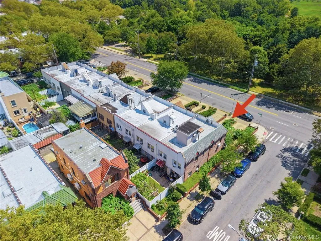 3401 Avenue U, New York, NY, 6 Bedrooms Bedrooms, 9 Rooms Rooms,2 BathroomsBathrooms,Residential,For Rent,Avenue U,0,1040192 3401 Avenue U, New York, NY, 6 Bedrooms Bedrooms, 9 Rooms Rooms,2 BathroomsBathrooms,Residential,For Rent,Avenue U,0,1040192