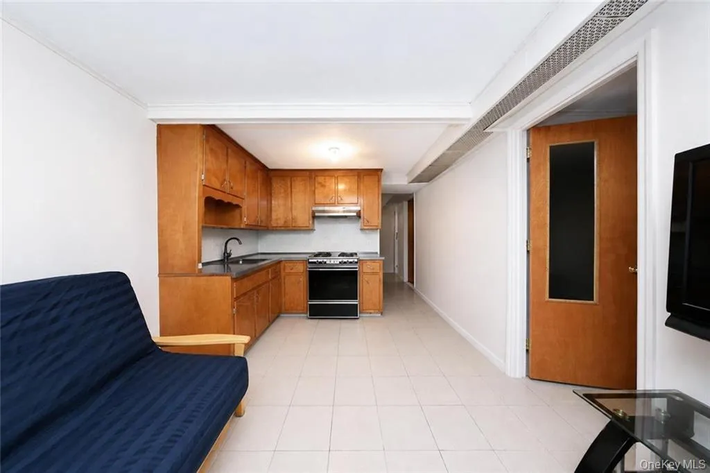 3401 Avenue U, New York, NY, 6 Bedrooms Bedrooms, 9 Rooms Rooms,2 BathroomsBathrooms,Residential,For Rent,Avenue U,0,1040192 3401 Avenue U, New York, NY, 6 Bedrooms Bedrooms, 9 Rooms Rooms,2 BathroomsBathrooms,Residential,For Rent,Avenue U,0,1040192