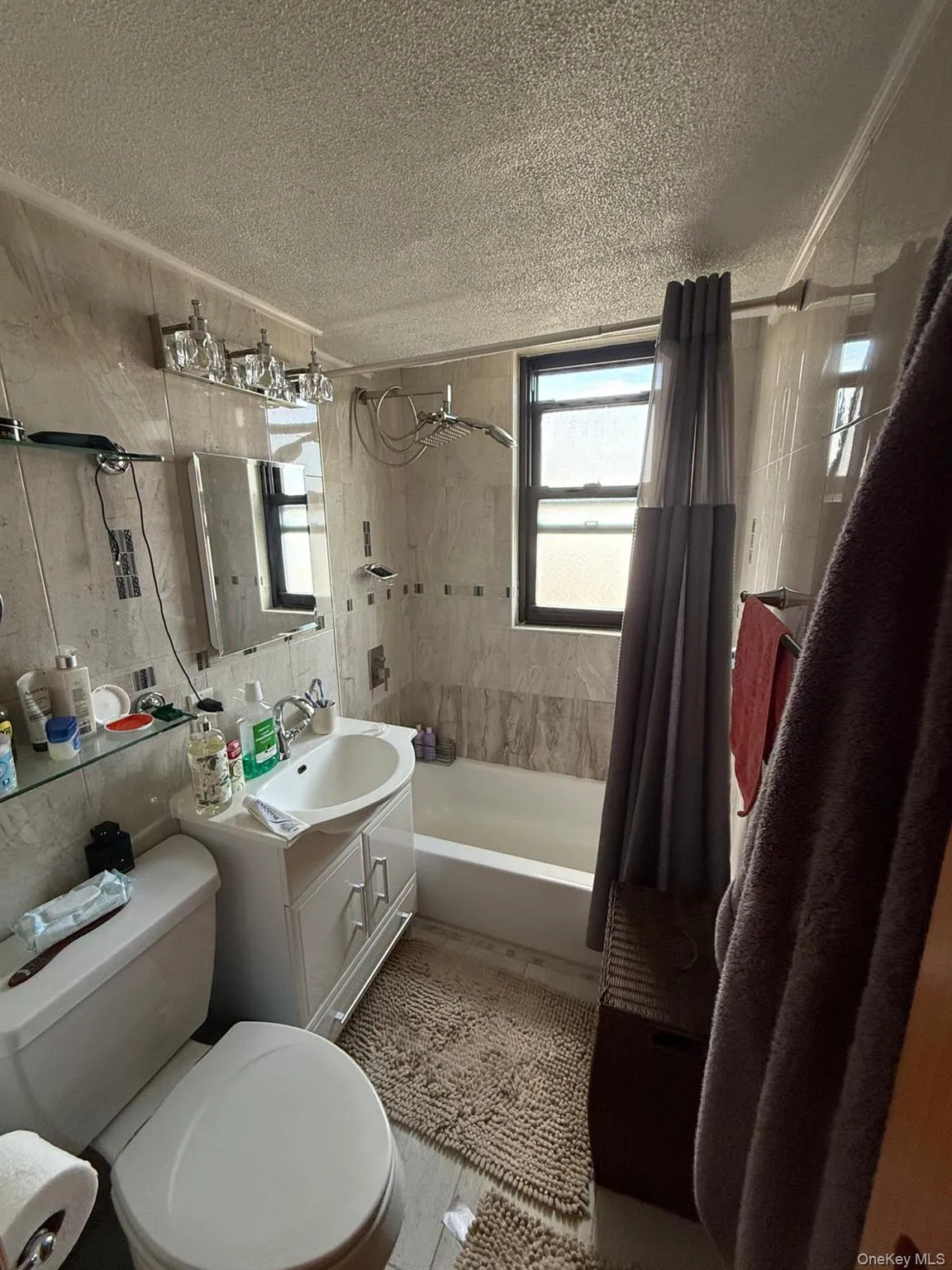 61-25 98th Street, New York, NY, 3 Bedrooms Bedrooms, 5 Rooms Rooms,2 BathroomsBathrooms,Residential,For Rent,98th,0,1040193 61-25 98th Street, New York, NY, 3 Bedrooms Bedrooms, 5 Rooms Rooms,2 BathroomsBathrooms,Residential,For Rent,98th,0,1040193