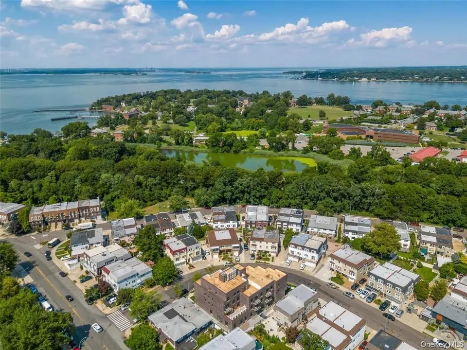 21410 15th Avenue, New York, NY, 1 Bedroom Bedrooms, 3 Rooms Rooms,1 BathroomBathrooms,Residential,For Rent,15th,0,1040195 21410 15th Avenue, New York, NY, 1 Bedroom Bedrooms, 3 Rooms Rooms,1 BathroomBathrooms,Residential,For Rent,15th,0,1040195