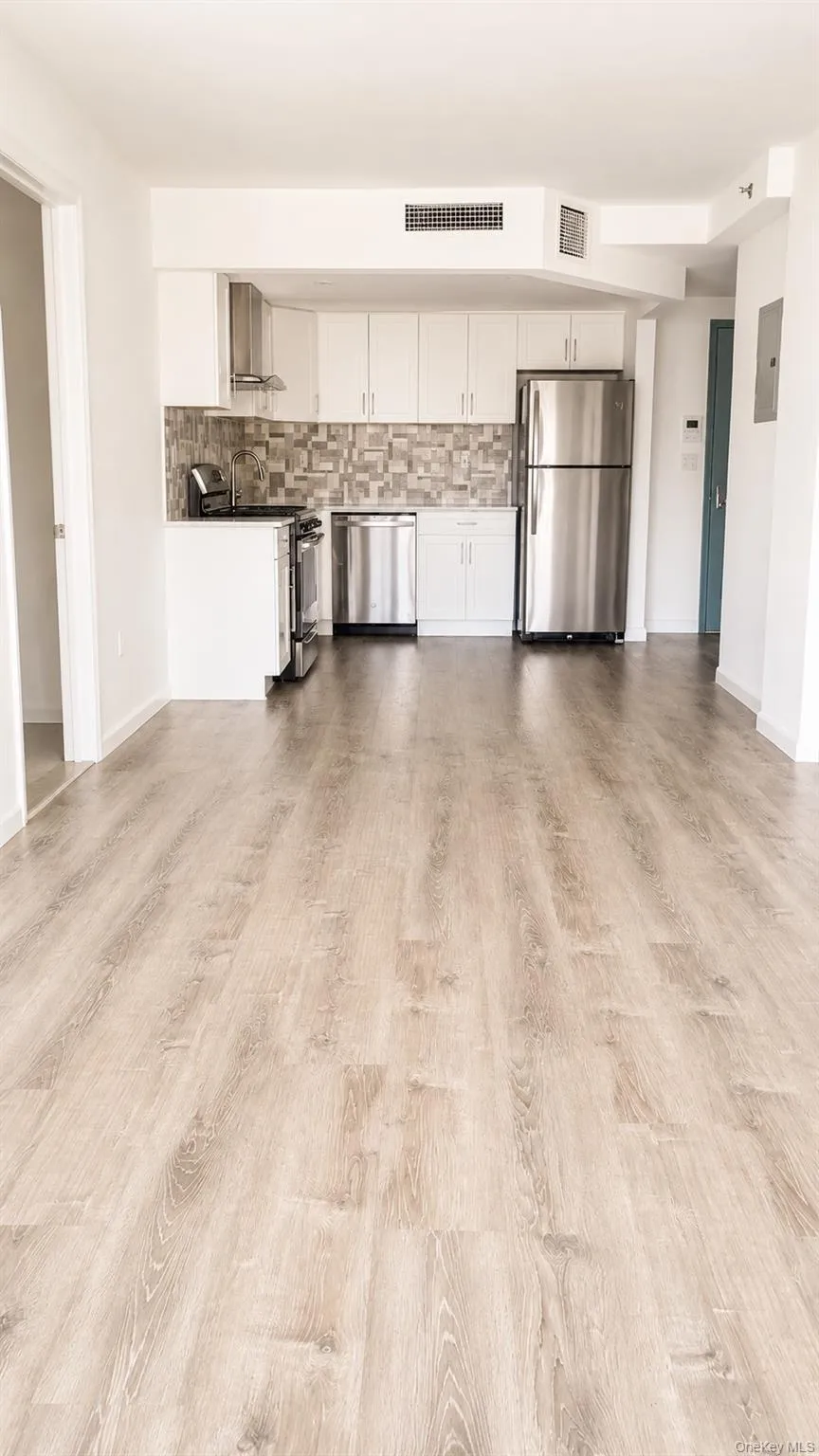 21410 15th Avenue, New York, NY, 1 Bedroom Bedrooms, 3 Rooms Rooms,1 BathroomBathrooms,Residential,For Rent,15th,0,1040195 21410 15th Avenue, New York, NY, 1 Bedroom Bedrooms, 3 Rooms Rooms,1 BathroomBathrooms,Residential,For Rent,15th,0,1040195