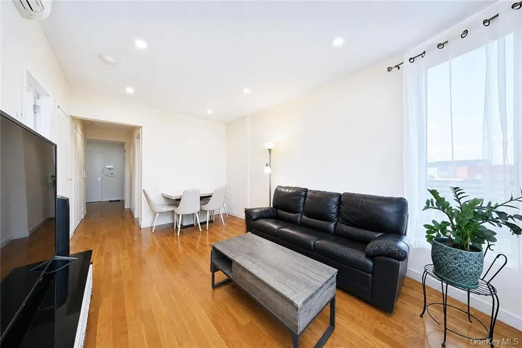 8629 Bay Parkway, New York, NY, 1 Bedroom Bedrooms, 3 Rooms Rooms,1 BathroomBathrooms,Residential,For Rent,Bay,0,1040197 8629 Bay Parkway, New York, NY, 1 Bedroom Bedrooms, 3 Rooms Rooms,1 BathroomBathrooms,Residential,For Rent,Bay,0,1040197