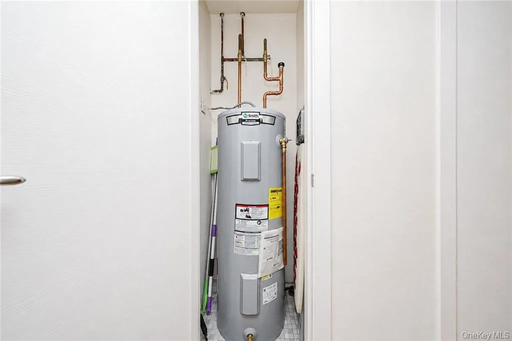 8629 Bay Parkway, New York, NY, 1 Bedroom Bedrooms, 3 Rooms Rooms,1 BathroomBathrooms,Residential,For Rent,Bay,0,1040197 8629 Bay Parkway, New York, NY, 1 Bedroom Bedrooms, 3 Rooms Rooms,1 BathroomBathrooms,Residential,For Rent,Bay,0,1040197