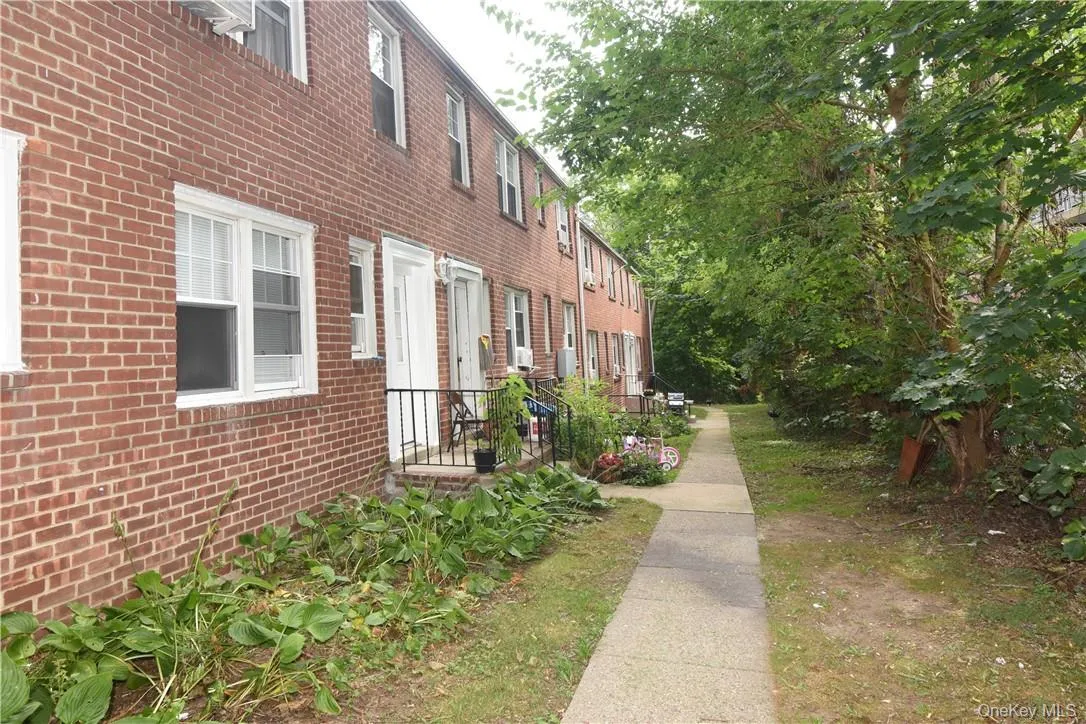 101 Carpenter Avenue, Mount Kisco, NY, 3 Bedrooms Bedrooms, 5 Rooms Rooms,1 BathroomBathrooms,Residential Lease,For Rent,Carpenter,0,1040204 101 Carpenter Avenue, Mount Kisco, NY, 3 Bedrooms Bedrooms, 5 Rooms Rooms,1 BathroomBathrooms,Residential Lease,For Rent,Carpenter,0,1040204
