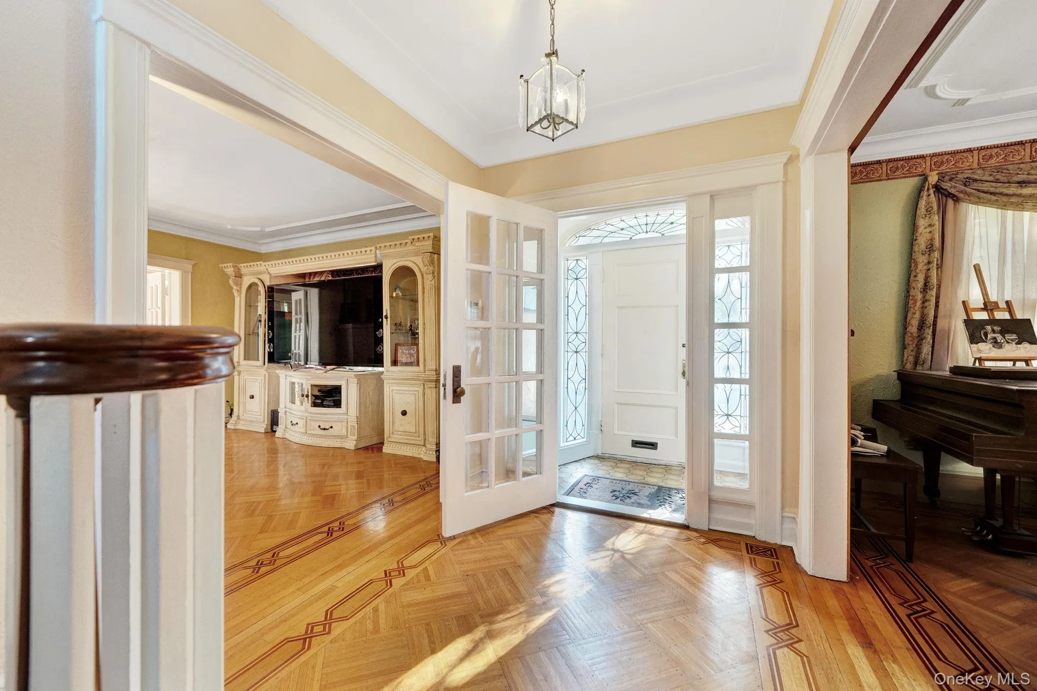 8833 195th Street, New York, NY, 5 Bedrooms Bedrooms, 12 Rooms Rooms,2 BathroomsBathrooms,Residential,For Rent,195th,0,1040205 8833 195th Street, New York, NY, 5 Bedrooms Bedrooms, 12 Rooms Rooms,2 BathroomsBathrooms,Residential,For Rent,195th,0,1040205