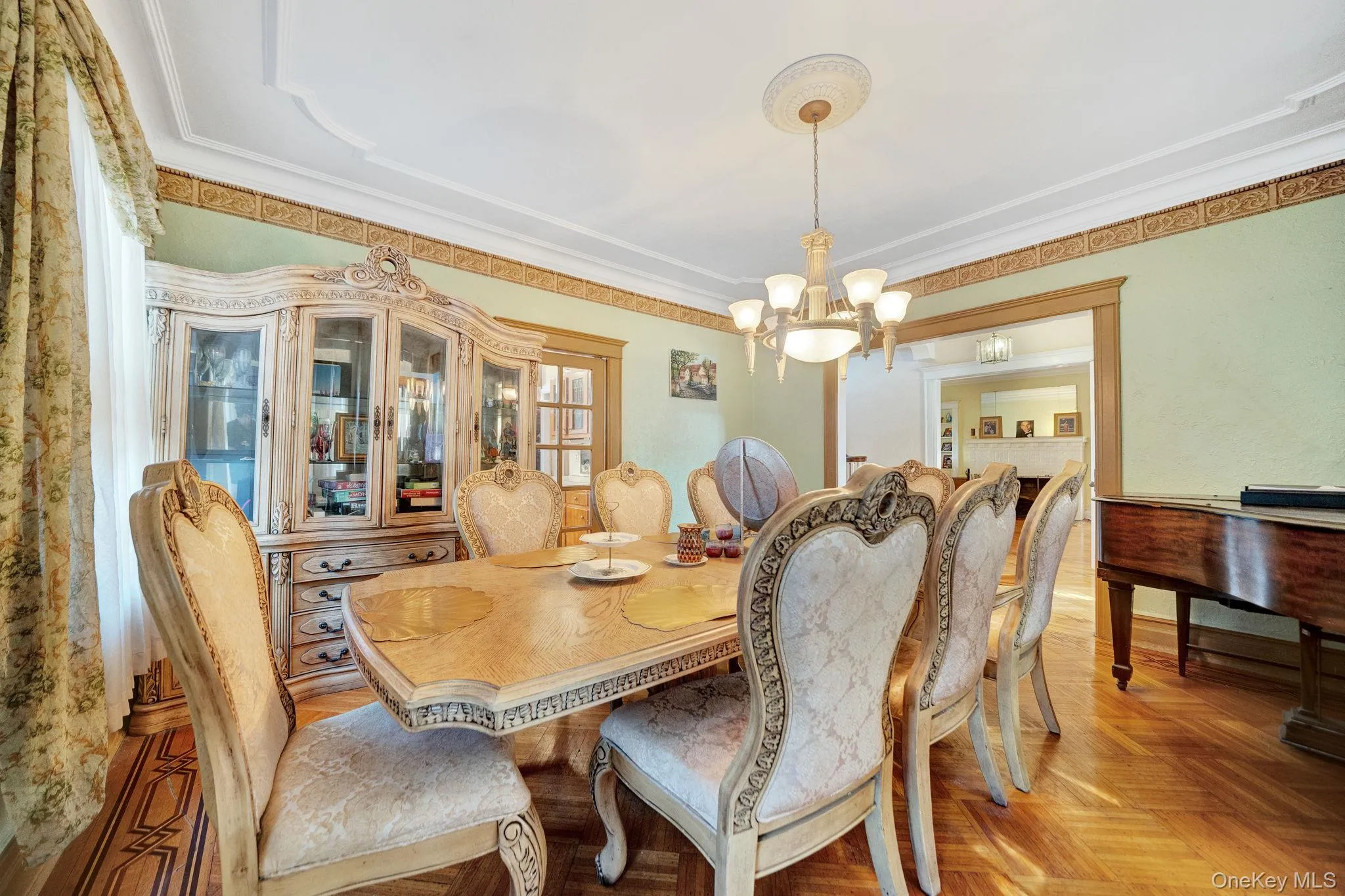 8833 195th Street, New York, NY, 5 Bedrooms Bedrooms, 12 Rooms Rooms,2 BathroomsBathrooms,Residential,For Rent,195th,0,1040205 8833 195th Street, New York, NY, 5 Bedrooms Bedrooms, 12 Rooms Rooms,2 BathroomsBathrooms,Residential,For Rent,195th,0,1040205