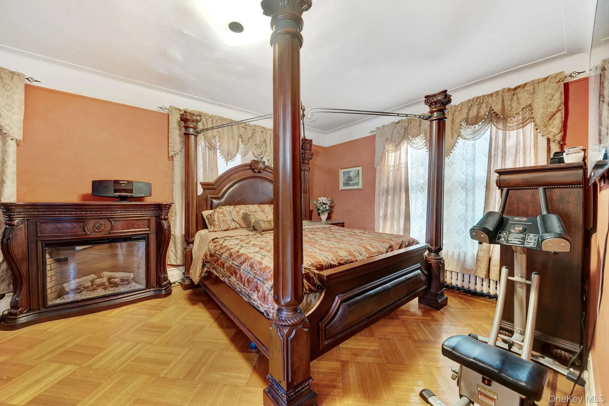 8833 195th Street, New York, NY, 5 Bedrooms Bedrooms, 12 Rooms Rooms,2 BathroomsBathrooms,Residential,For Rent,195th,0,1040205 8833 195th Street, New York, NY, 5 Bedrooms Bedrooms, 12 Rooms Rooms,2 BathroomsBathrooms,Residential,For Rent,195th,0,1040205