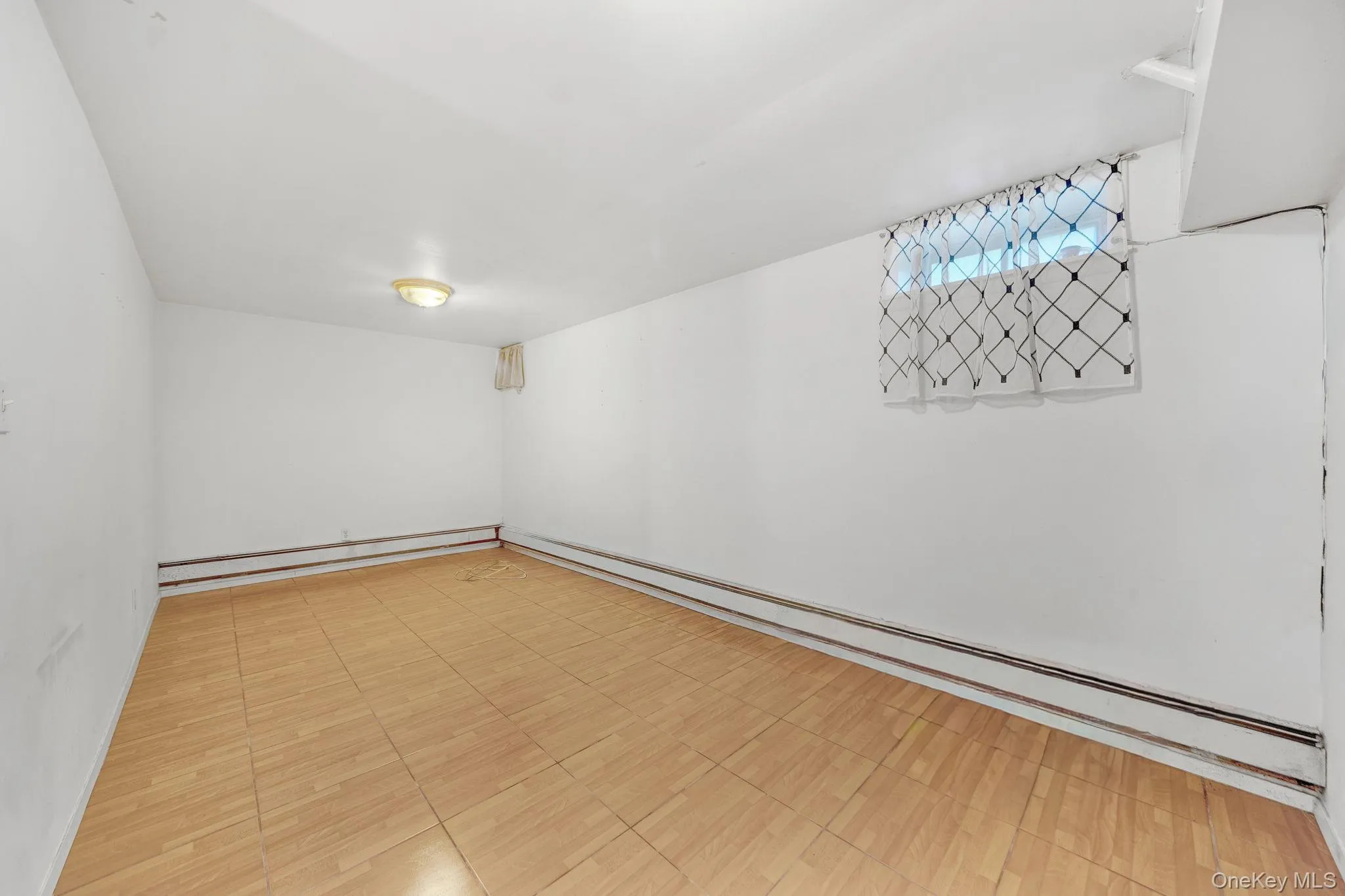 8833 195th Street, New York, NY, 5 Bedrooms Bedrooms, 12 Rooms Rooms,2 BathroomsBathrooms,Residential,For Rent,195th,0,1040205 8833 195th Street, New York, NY, 5 Bedrooms Bedrooms, 12 Rooms Rooms,2 BathroomsBathrooms,Residential,For Rent,195th,0,1040205