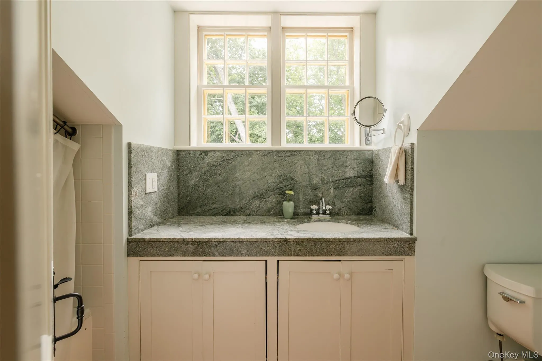 18 Clove Road, Out Of Area, NY, 5 Bedrooms Bedrooms, 14 Rooms Rooms,4 BathroomsBathrooms,Residential,For Rent,Clove,0,1040207 18 Clove Road, Out Of Area, NY, 5 Bedrooms Bedrooms, 14 Rooms Rooms,4 BathroomsBathrooms,Residential,For Rent,Clove,0,1040207