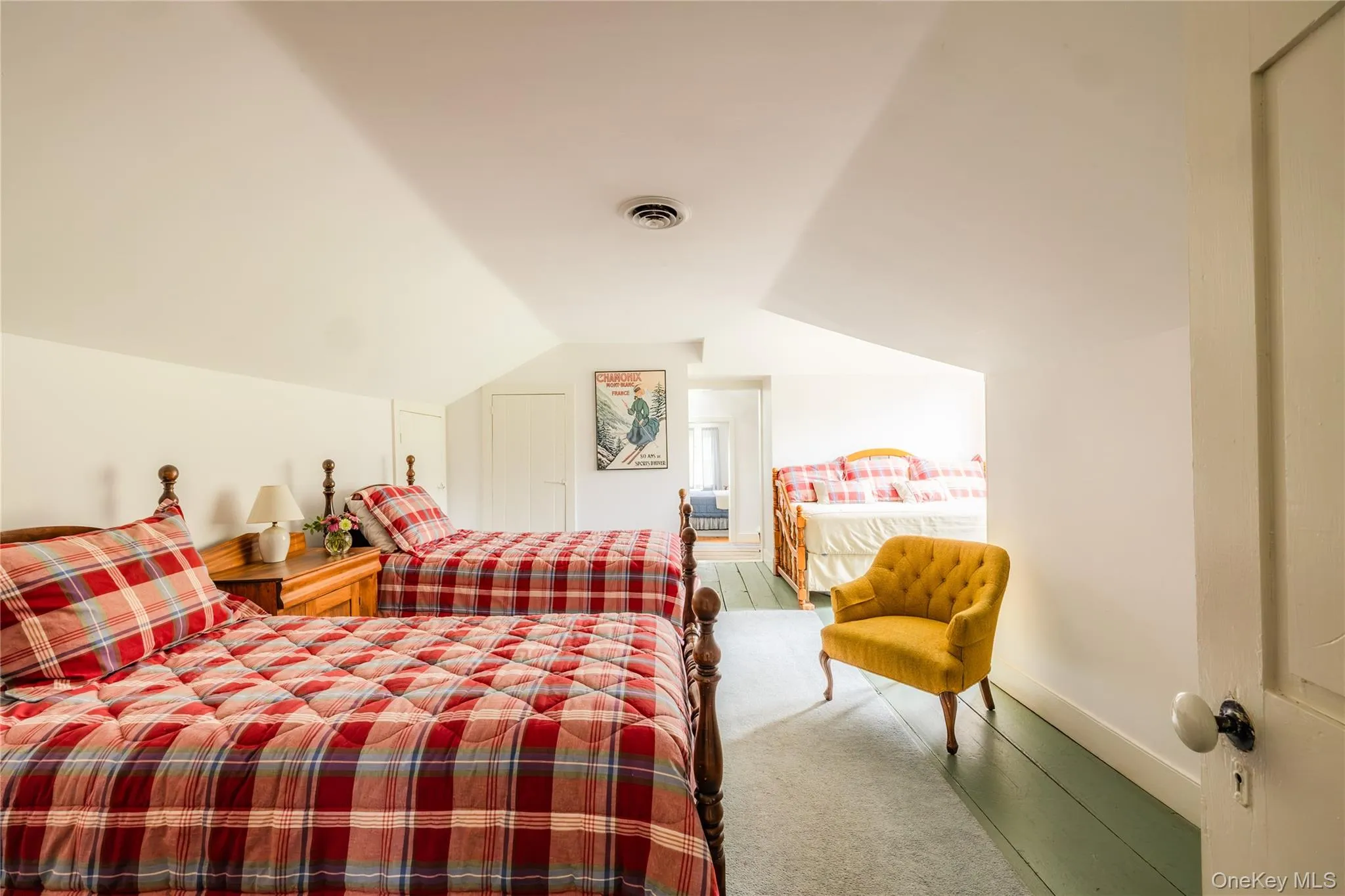 18 Clove Road, Out Of Area, NY, 5 Bedrooms Bedrooms, 14 Rooms Rooms,4 BathroomsBathrooms,Residential,For Rent,Clove,0,1040207 18 Clove Road, Out Of Area, NY, 5 Bedrooms Bedrooms, 14 Rooms Rooms,4 BathroomsBathrooms,Residential,For Rent,Clove,0,1040207