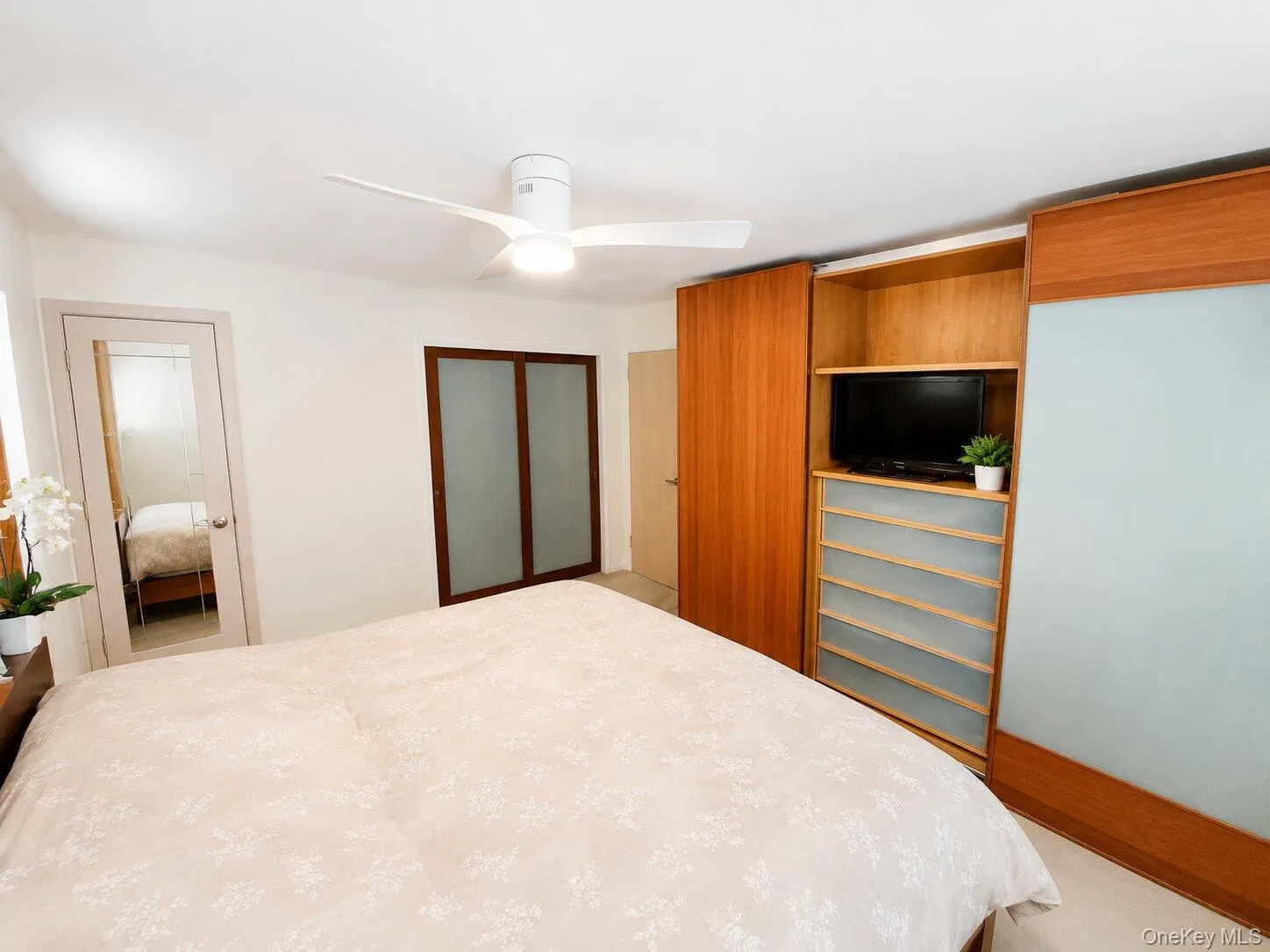 209-42 26th Avenue, New York, NY, 3 Bedrooms Bedrooms, 8 Rooms Rooms,3 BathroomsBathrooms,Residential,For Rent,26th,0,1040210 209-42 26th Avenue, New York, NY, 3 Bedrooms Bedrooms, 8 Rooms Rooms,3 BathroomsBathrooms,Residential,For Rent,26th,0,1040210