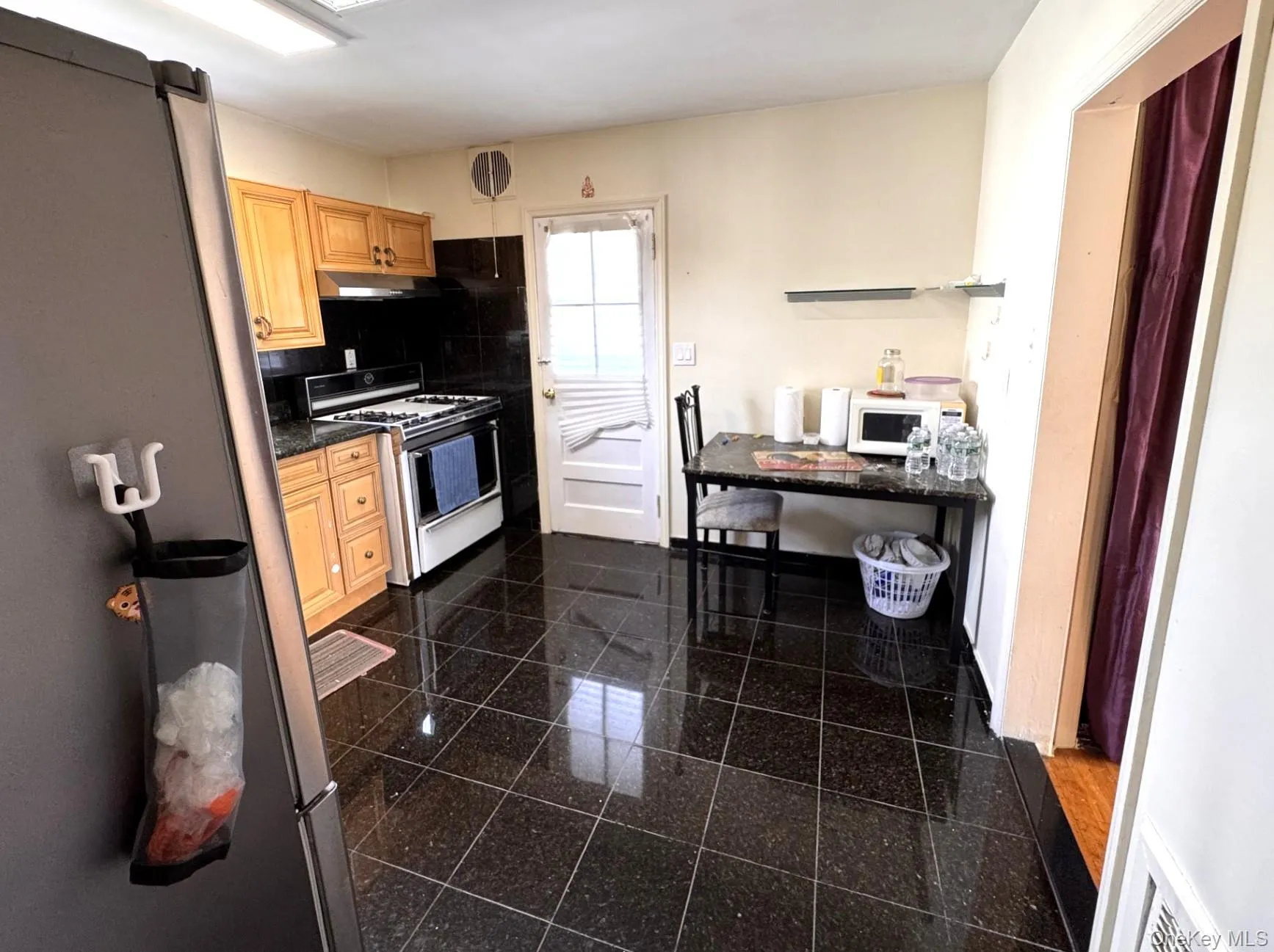 55 Canfield Avenue, Yonkers, NY, 3 Bedrooms Bedrooms, 7 Rooms Rooms,2 BathroomsBathrooms,Residential,For Rent,Canfield,0,1040212 55 Canfield Avenue, Yonkers, NY, 3 Bedrooms Bedrooms, 7 Rooms Rooms,2 BathroomsBathrooms,Residential,For Rent,Canfield,0,1040212