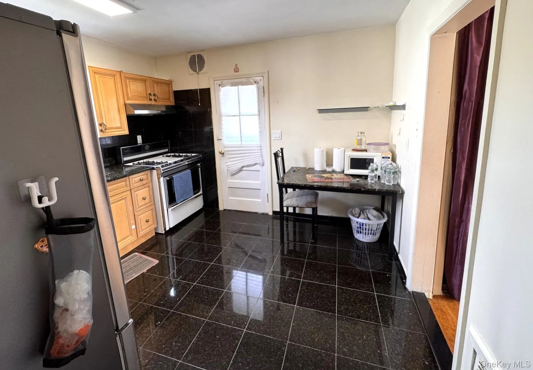 55 Canfield Avenue, Yonkers, NY, 3 Bedrooms Bedrooms, 7 Rooms Rooms,2 BathroomsBathrooms,Residential,For Rent,Canfield,0,1040212 55 Canfield Avenue, Yonkers, NY, 3 Bedrooms Bedrooms, 7 Rooms Rooms,2 BathroomsBathrooms,Residential,For Rent,Canfield,0,1040212