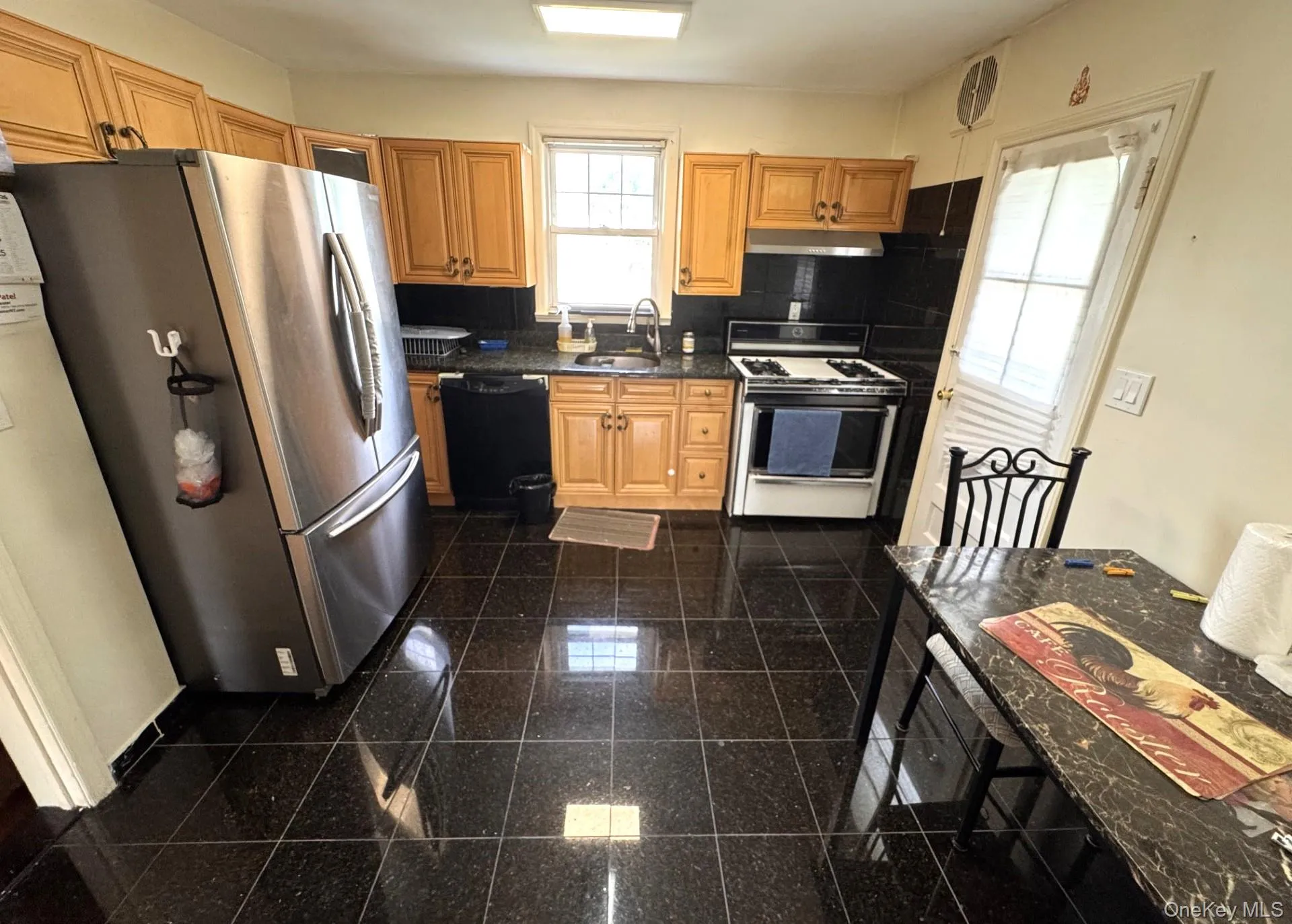 55 Canfield Avenue, Yonkers, NY, 3 Bedrooms Bedrooms, 7 Rooms Rooms,2 BathroomsBathrooms,Residential,For Rent,Canfield,0,1040212 55 Canfield Avenue, Yonkers, NY, 3 Bedrooms Bedrooms, 7 Rooms Rooms,2 BathroomsBathrooms,Residential,For Rent,Canfield,0,1040212