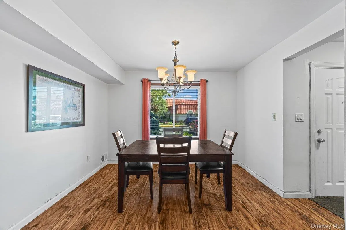 21 Alhambra Drive, Hempstead, NY, 2 Bedrooms Bedrooms, 5 Rooms Rooms,1 BathroomBathrooms,Residential,For Rent,Alhambra,0,1040224 21 Alhambra Drive, Hempstead, NY, 2 Bedrooms Bedrooms, 5 Rooms Rooms,1 BathroomBathrooms,Residential,For Rent,Alhambra,0,1040224