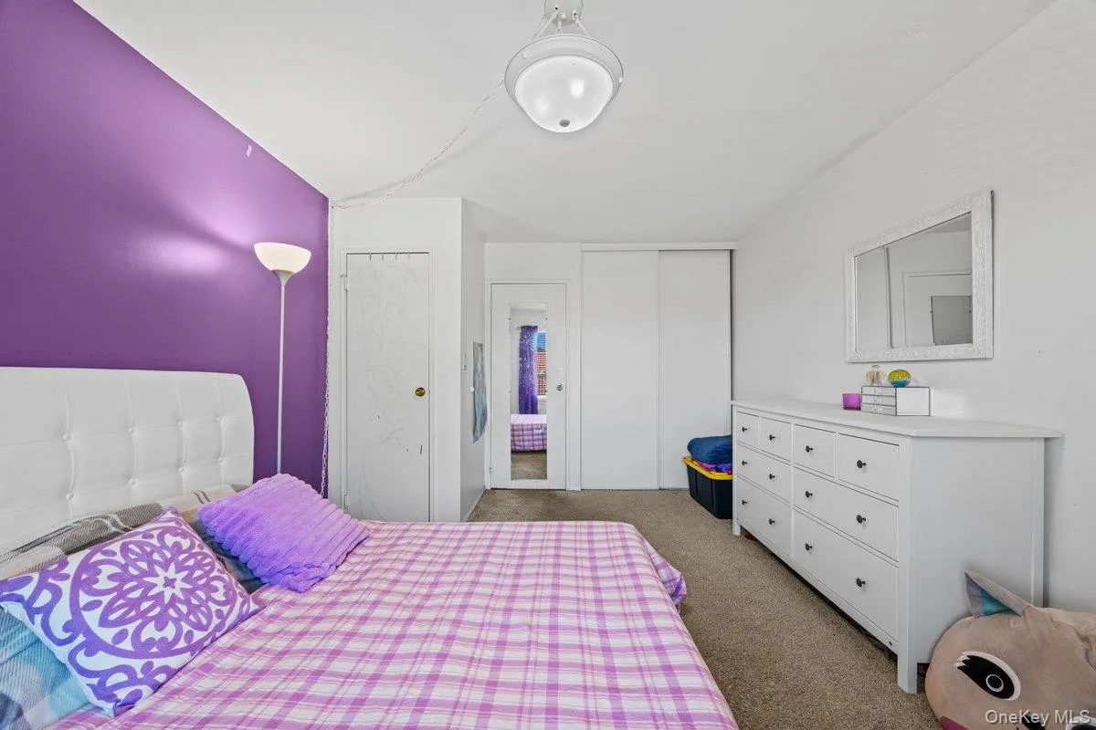 21 Alhambra Drive, Hempstead, NY, 2 Bedrooms Bedrooms, 5 Rooms Rooms,1 BathroomBathrooms,Residential,For Rent,Alhambra,0,1040224 21 Alhambra Drive, Hempstead, NY, 2 Bedrooms Bedrooms, 5 Rooms Rooms,1 BathroomBathrooms,Residential,For Rent,Alhambra,0,1040224