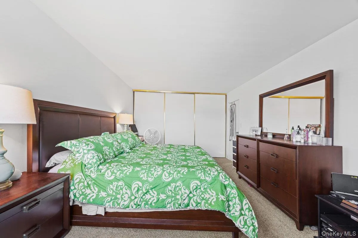 21 Alhambra Drive, Hempstead, NY, 2 Bedrooms Bedrooms, 5 Rooms Rooms,1 BathroomBathrooms,Residential,For Rent,Alhambra,0,1040224 21 Alhambra Drive, Hempstead, NY, 2 Bedrooms Bedrooms, 5 Rooms Rooms,1 BathroomBathrooms,Residential,For Rent,Alhambra,0,1040224