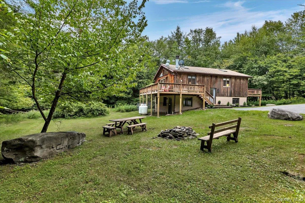 307 Bobillen Drive, Jewett, NY, 3 Bedrooms Bedrooms, 8 Rooms Rooms,2 BathroomsBathrooms,Residential,For Rent,Bobillen,0,1040225 307 Bobillen Drive, Jewett, NY, 3 Bedrooms Bedrooms, 8 Rooms Rooms,2 BathroomsBathrooms,Residential,For Rent,Bobillen,0,1040225