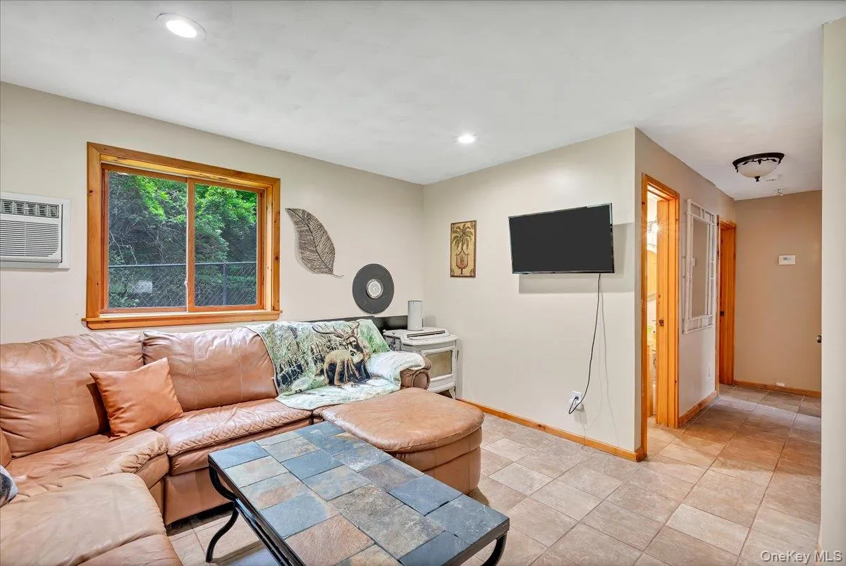 307 Bobillen Drive, Jewett, NY, 3 Bedrooms Bedrooms, 8 Rooms Rooms,2 BathroomsBathrooms,Residential,For Rent,Bobillen,0,1040225 307 Bobillen Drive, Jewett, NY, 3 Bedrooms Bedrooms, 8 Rooms Rooms,2 BathroomsBathrooms,Residential,For Rent,Bobillen,0,1040225