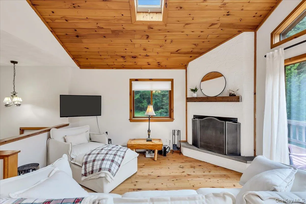 307 Bobillen Drive, Jewett, NY, 3 Bedrooms Bedrooms, 8 Rooms Rooms,2 BathroomsBathrooms,Residential,For Rent,Bobillen,0,1040225 307 Bobillen Drive, Jewett, NY, 3 Bedrooms Bedrooms, 8 Rooms Rooms,2 BathroomsBathrooms,Residential,For Rent,Bobillen,0,1040225