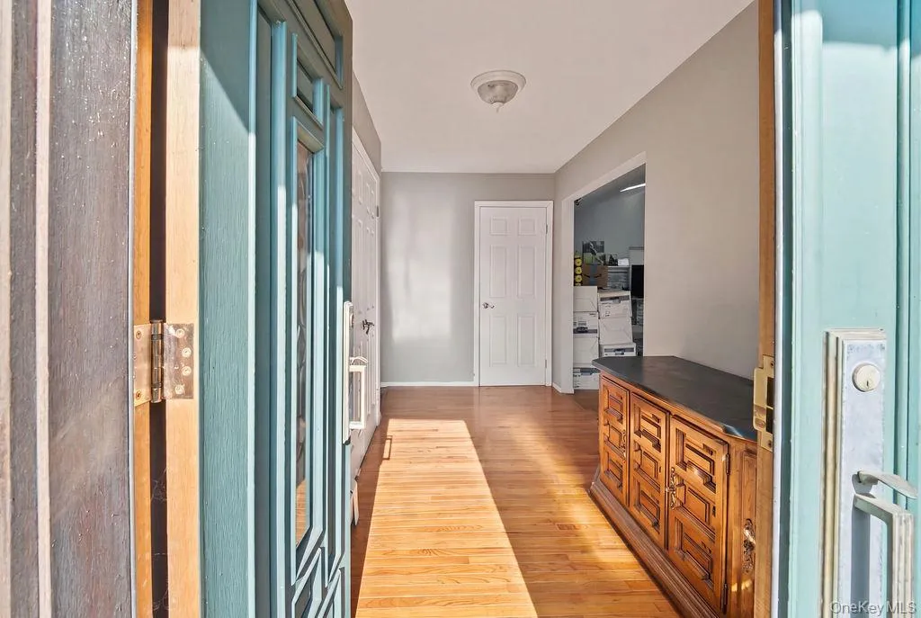 103 Waters Edge, Clarkstown, NY, 5 Bedrooms Bedrooms, 10 Rooms Rooms,3 BathroomsBathrooms,Residential,For Rent,Waters Edge,0,1040227 103 Waters Edge, Clarkstown, NY, 5 Bedrooms Bedrooms, 10 Rooms Rooms,3 BathroomsBathrooms,Residential,For Rent,Waters Edge,0,1040227