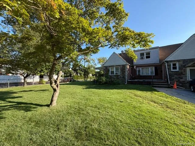 134 Stuart Avenue, Hempstead, NY, 3 Bedrooms Bedrooms, 6 Rooms Rooms,1 BathroomBathrooms,Residential Lease,For Rent,Stuart,0,1040232 134 Stuart Avenue, Hempstead, NY, 3 Bedrooms Bedrooms, 6 Rooms Rooms,1 BathroomBathrooms,Residential Lease,For Rent,Stuart,0,1040232