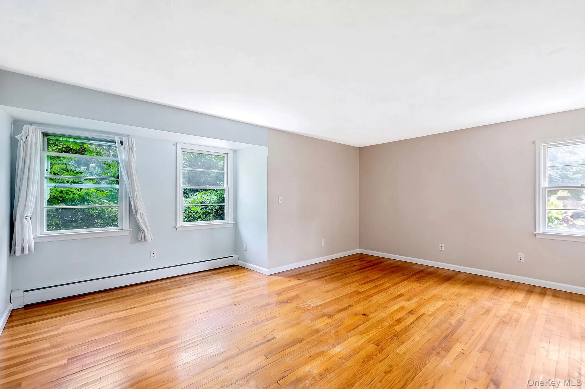 893 Gardiner Drive, Islip, NY, 5 Bedrooms Bedrooms, 9 Rooms Rooms,3 BathroomsBathrooms,Residential,For Rent,Gardiner,0,1040238 893 Gardiner Drive, Islip, NY, 5 Bedrooms Bedrooms, 9 Rooms Rooms,3 BathroomsBathrooms,Residential,For Rent,Gardiner,0,1040238