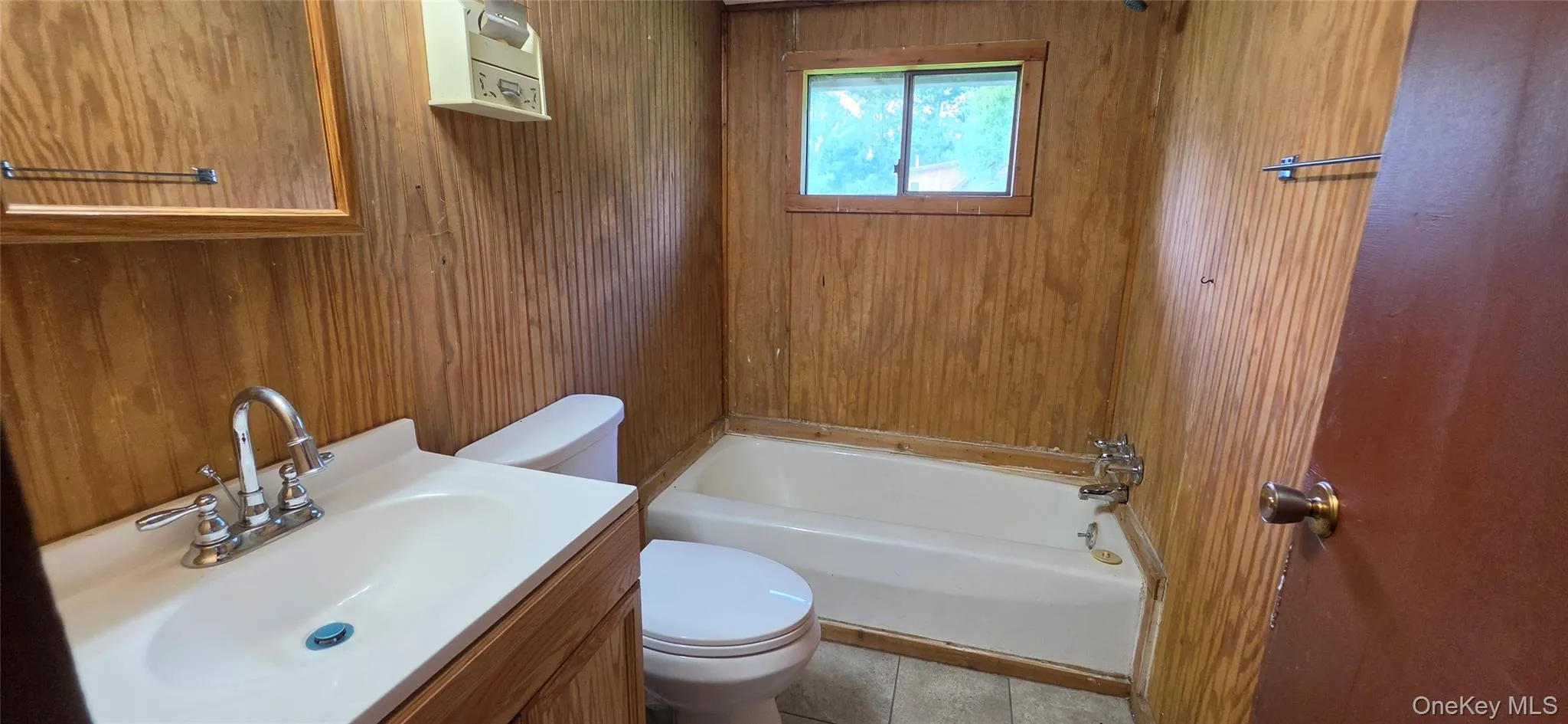 2nd floor full bath with tub 2nd floor full bath with tub