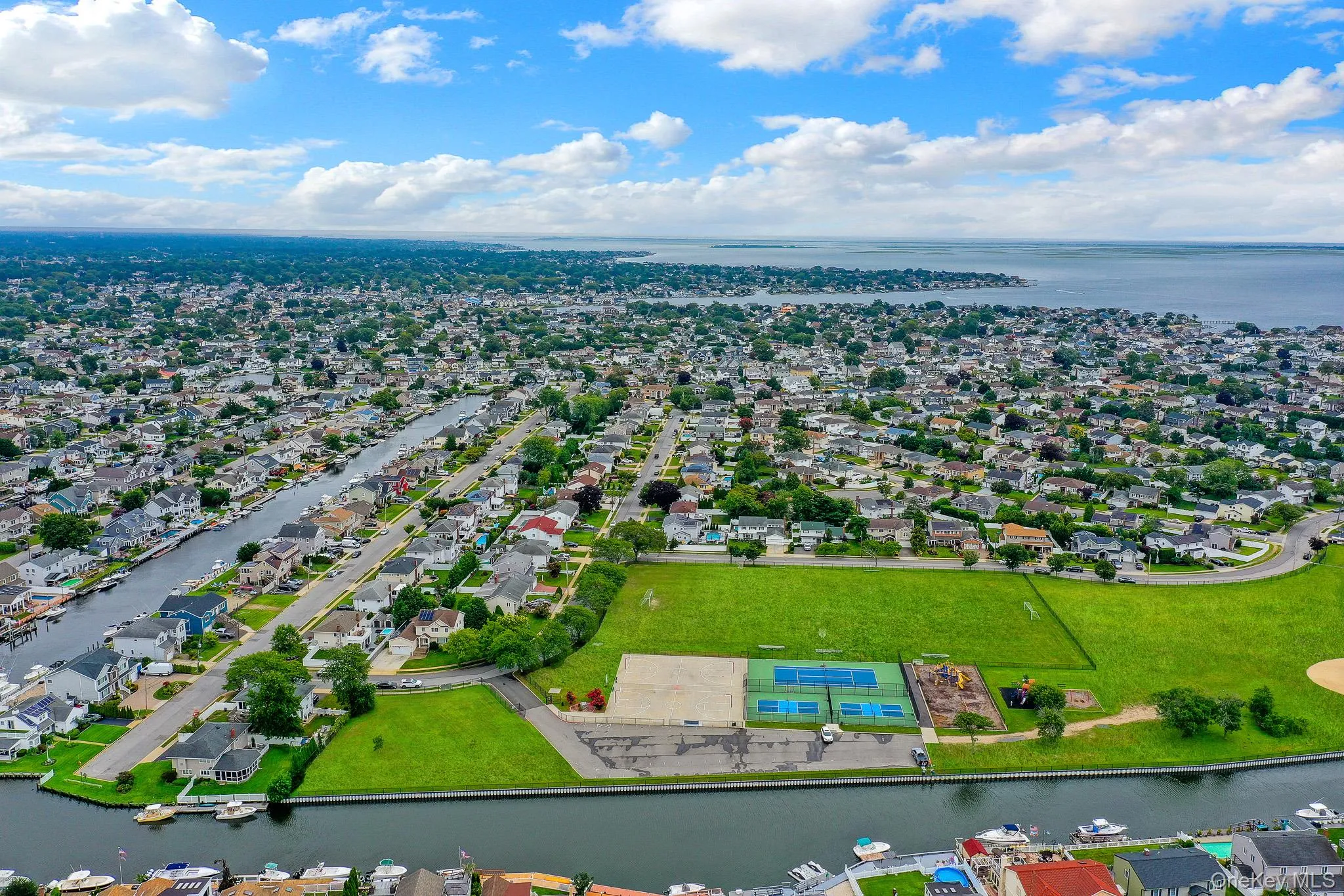 34 Admiral Road, Oyster Bay, NY, 4 Bedrooms Bedrooms, 9 Rooms Rooms,2 BathroomsBathrooms,Residential,For Rent,Admiral,0,1040243 34 Admiral Road, Oyster Bay, NY, 4 Bedrooms Bedrooms, 9 Rooms Rooms,2 BathroomsBathrooms,Residential,For Rent,Admiral,0,1040243