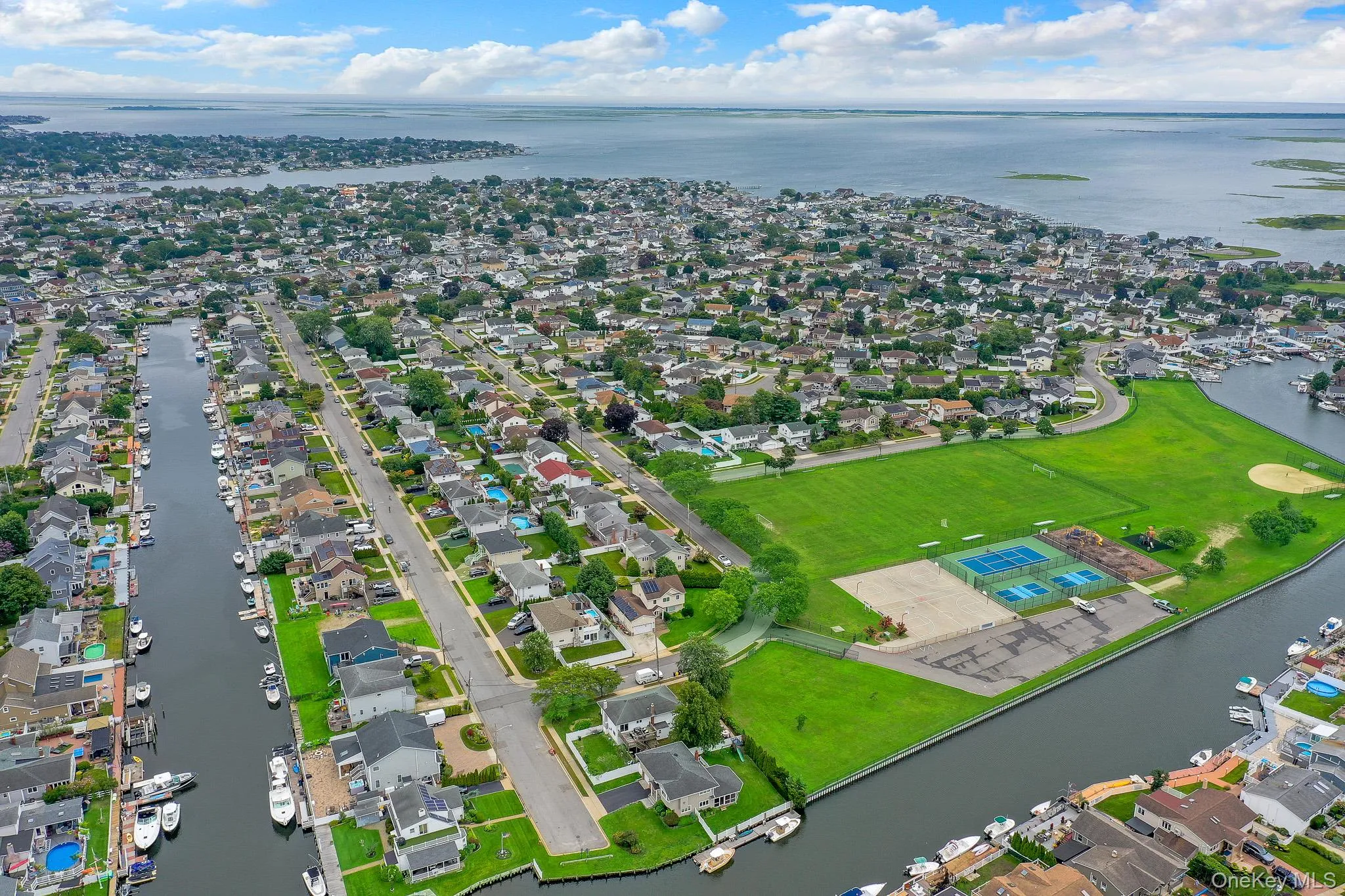 34 Admiral Road, Oyster Bay, NY, 4 Bedrooms Bedrooms, 9 Rooms Rooms,2 BathroomsBathrooms,Residential,For Rent,Admiral,0,1040243 34 Admiral Road, Oyster Bay, NY, 4 Bedrooms Bedrooms, 9 Rooms Rooms,2 BathroomsBathrooms,Residential,For Rent,Admiral,0,1040243