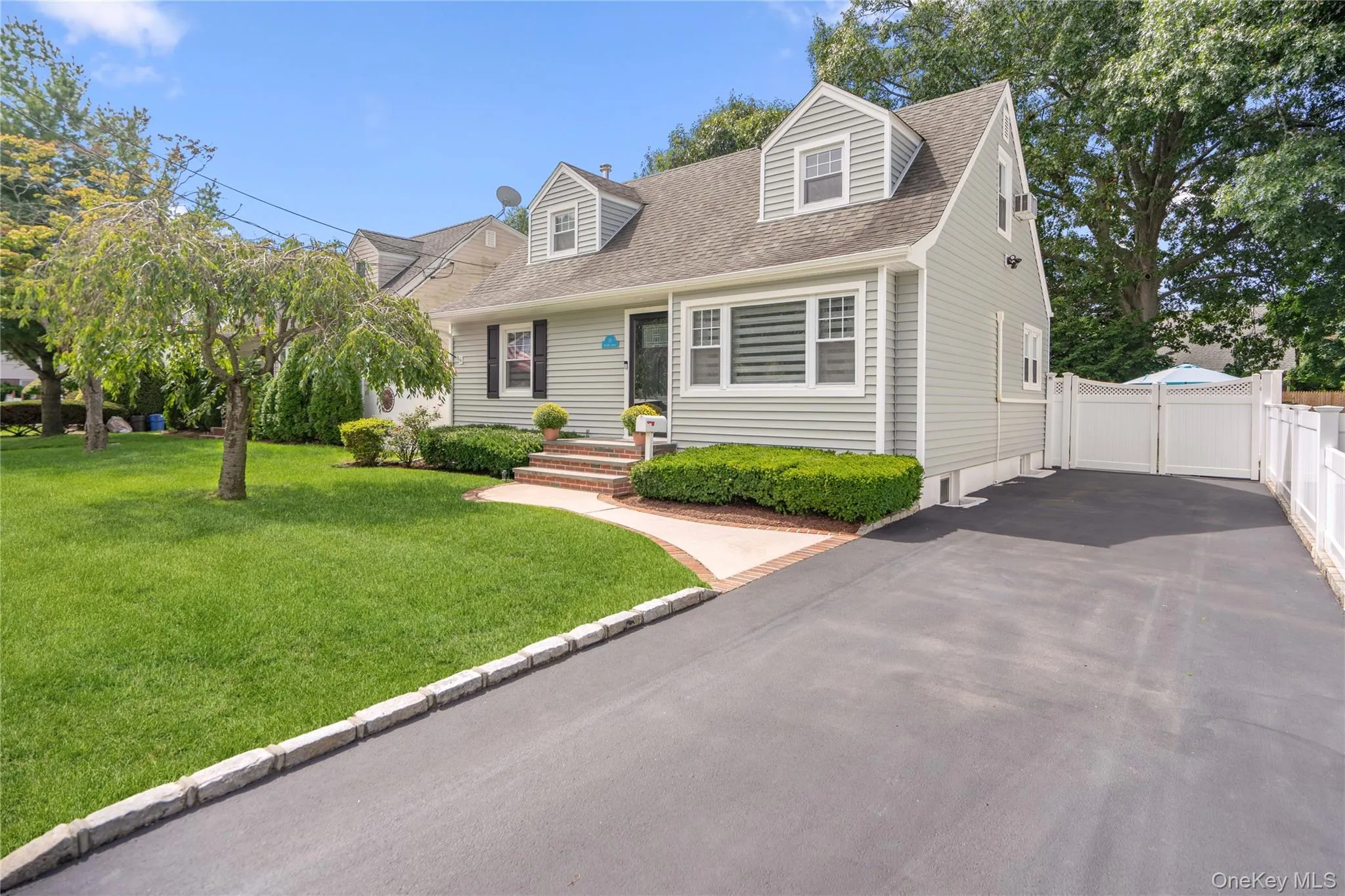 10 Alliance Street, Hempstead, NY, 4 Bedrooms Bedrooms, 6 Rooms Rooms,2 BathroomsBathrooms,Residential,For Rent,Alliance,0,1040244 10 Alliance Street, Hempstead, NY, 4 Bedrooms Bedrooms, 6 Rooms Rooms,2 BathroomsBathrooms,Residential,For Rent,Alliance,0,1040244