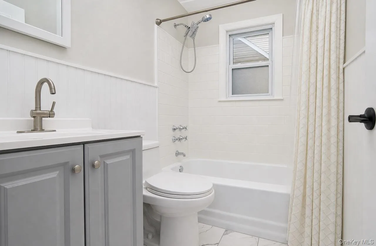 15 Berkshire Road, Hempstead, NY, 5 Bedrooms Bedrooms, 12 Rooms Rooms,3 BathroomsBathrooms,Residential,For Rent,Berkshire,0,1040245 15 Berkshire Road, Hempstead, NY, 5 Bedrooms Bedrooms, 12 Rooms Rooms,3 BathroomsBathrooms,Residential,For Rent,Berkshire,0,1040245