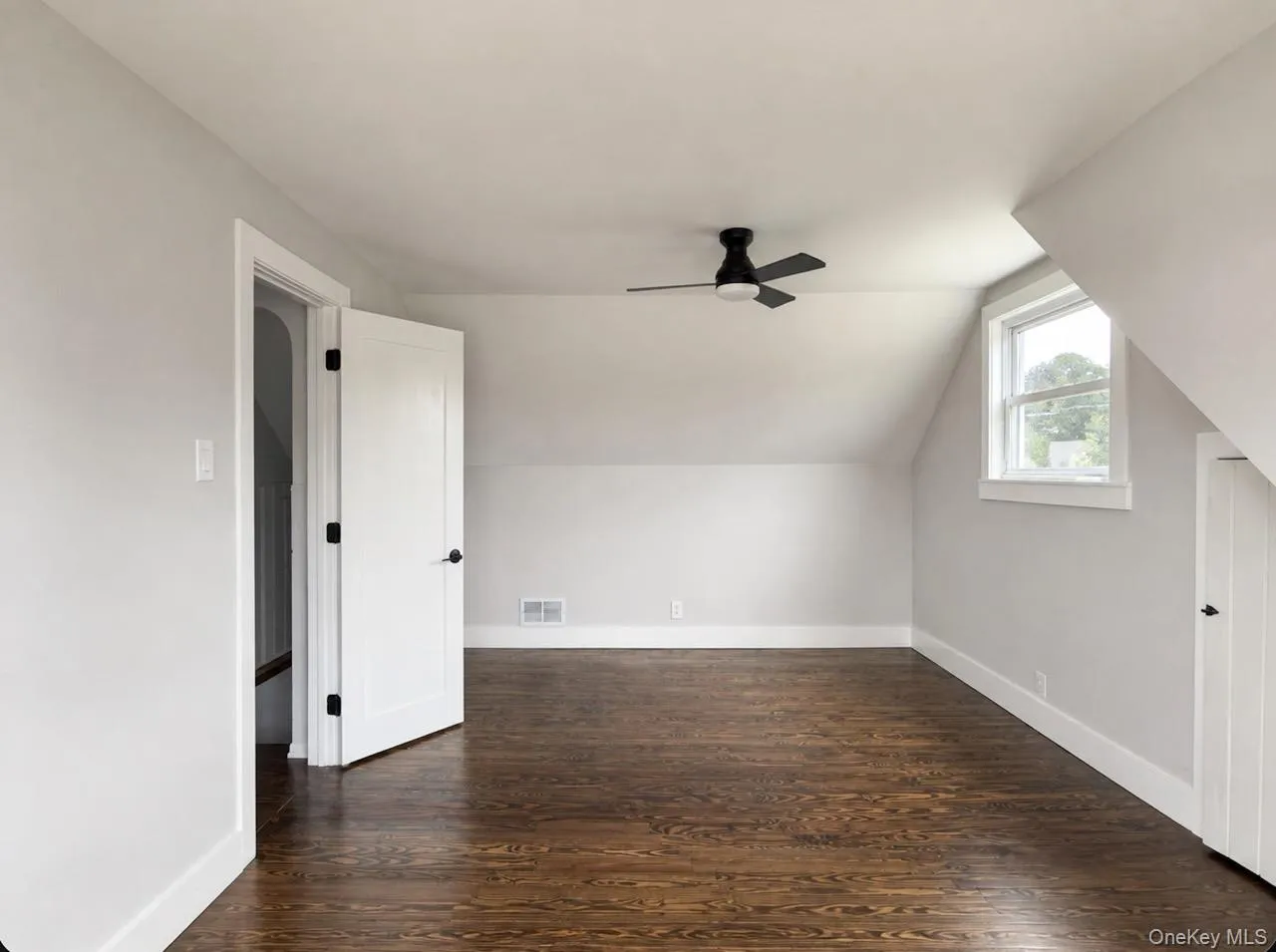15 Berkshire Road, Hempstead, NY, 5 Bedrooms Bedrooms, 12 Rooms Rooms,3 BathroomsBathrooms,Residential,For Rent,Berkshire,0,1040245 15 Berkshire Road, Hempstead, NY, 5 Bedrooms Bedrooms, 12 Rooms Rooms,3 BathroomsBathrooms,Residential,For Rent,Berkshire,0,1040245