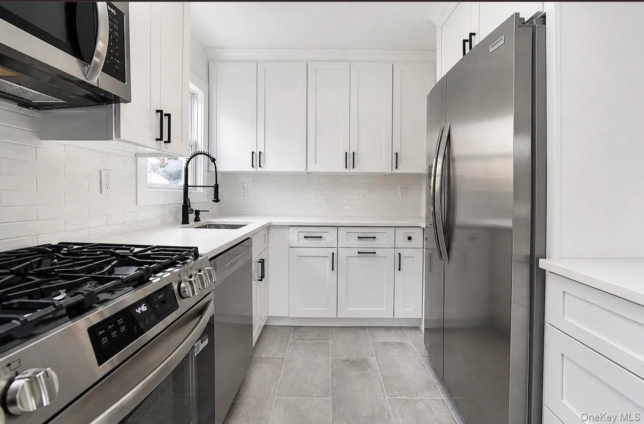 15 Berkshire Road, Hempstead, NY, 5 Bedrooms Bedrooms, 12 Rooms Rooms,3 BathroomsBathrooms,Residential,For Rent,Berkshire,0,1040245 15 Berkshire Road, Hempstead, NY, 5 Bedrooms Bedrooms, 12 Rooms Rooms,3 BathroomsBathrooms,Residential,For Rent,Berkshire,0,1040245