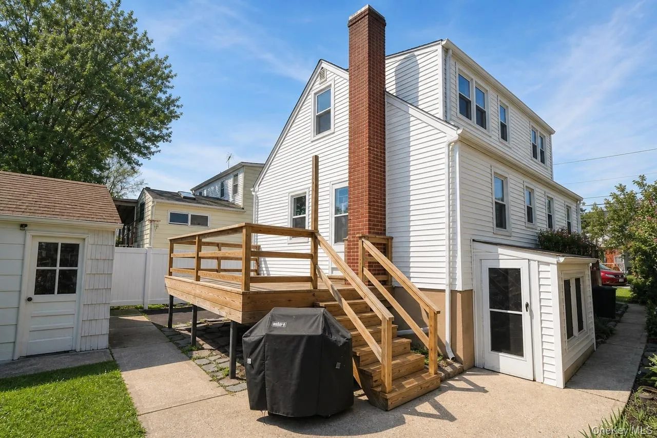 15 Berkshire Road, Hempstead, NY, 5 Bedrooms Bedrooms, 12 Rooms Rooms,3 BathroomsBathrooms,Residential,For Rent,Berkshire,0,1040245 15 Berkshire Road, Hempstead, NY, 5 Bedrooms Bedrooms, 12 Rooms Rooms,3 BathroomsBathrooms,Residential,For Rent,Berkshire,0,1040245