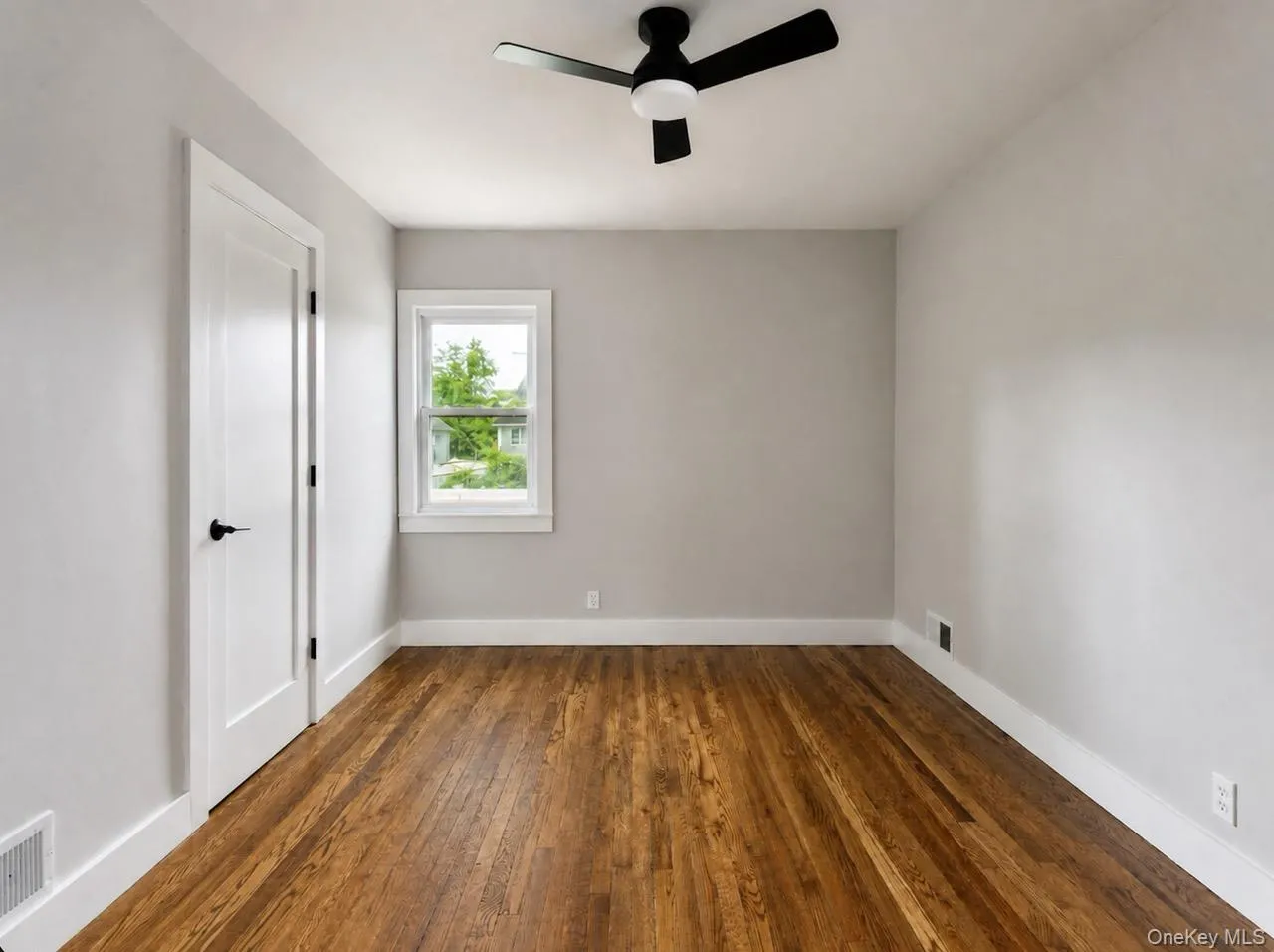 15 Berkshire Road, Hempstead, NY, 5 Bedrooms Bedrooms, 12 Rooms Rooms,3 BathroomsBathrooms,Residential,For Rent,Berkshire,0,1040245 15 Berkshire Road, Hempstead, NY, 5 Bedrooms Bedrooms, 12 Rooms Rooms,3 BathroomsBathrooms,Residential,For Rent,Berkshire,0,1040245