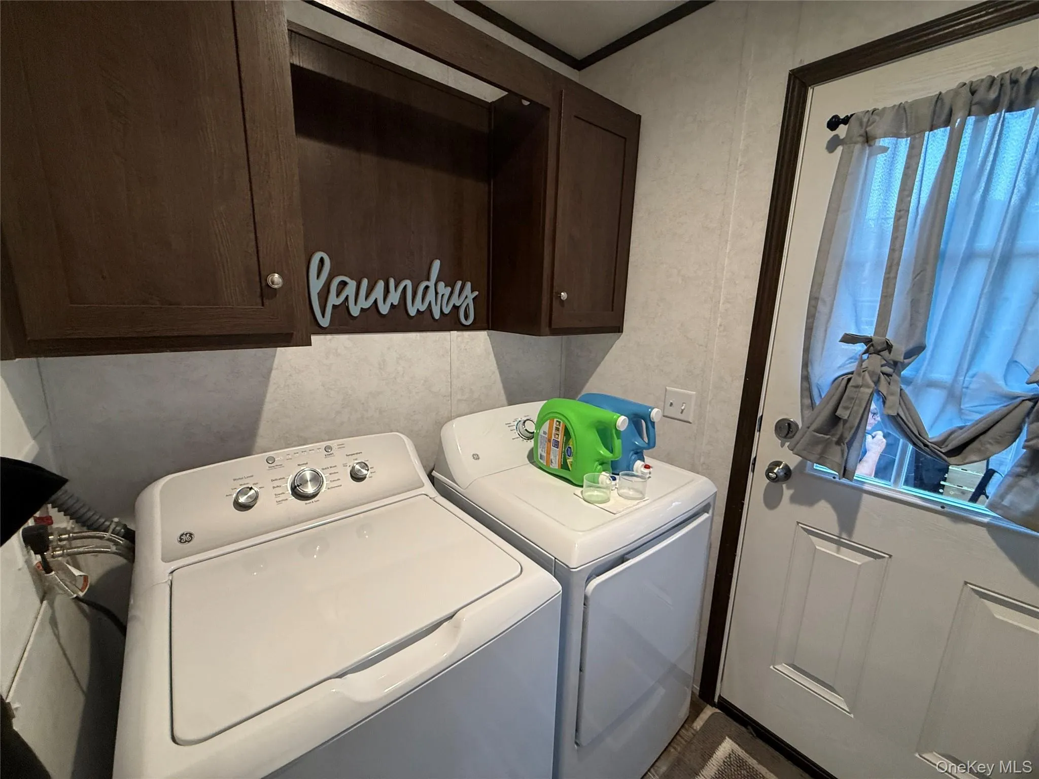 755 Tarrytown Lane, Montgomery, NY, 2 Bedrooms Bedrooms, 5 Rooms Rooms,2 BathroomsBathrooms,Residential,For Rent,Tarrytown,0,1040246 755 Tarrytown Lane, Montgomery, NY, 2 Bedrooms Bedrooms, 5 Rooms Rooms,2 BathroomsBathrooms,Residential,For Rent,Tarrytown,0,1040246