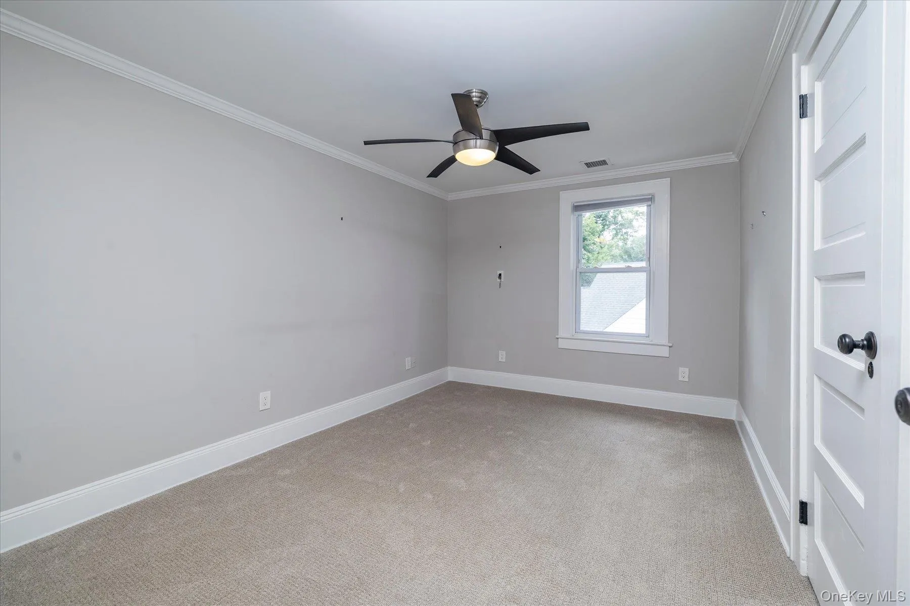 1st Bedroom with ceiling fan 1st Bedroom with ceiling fan