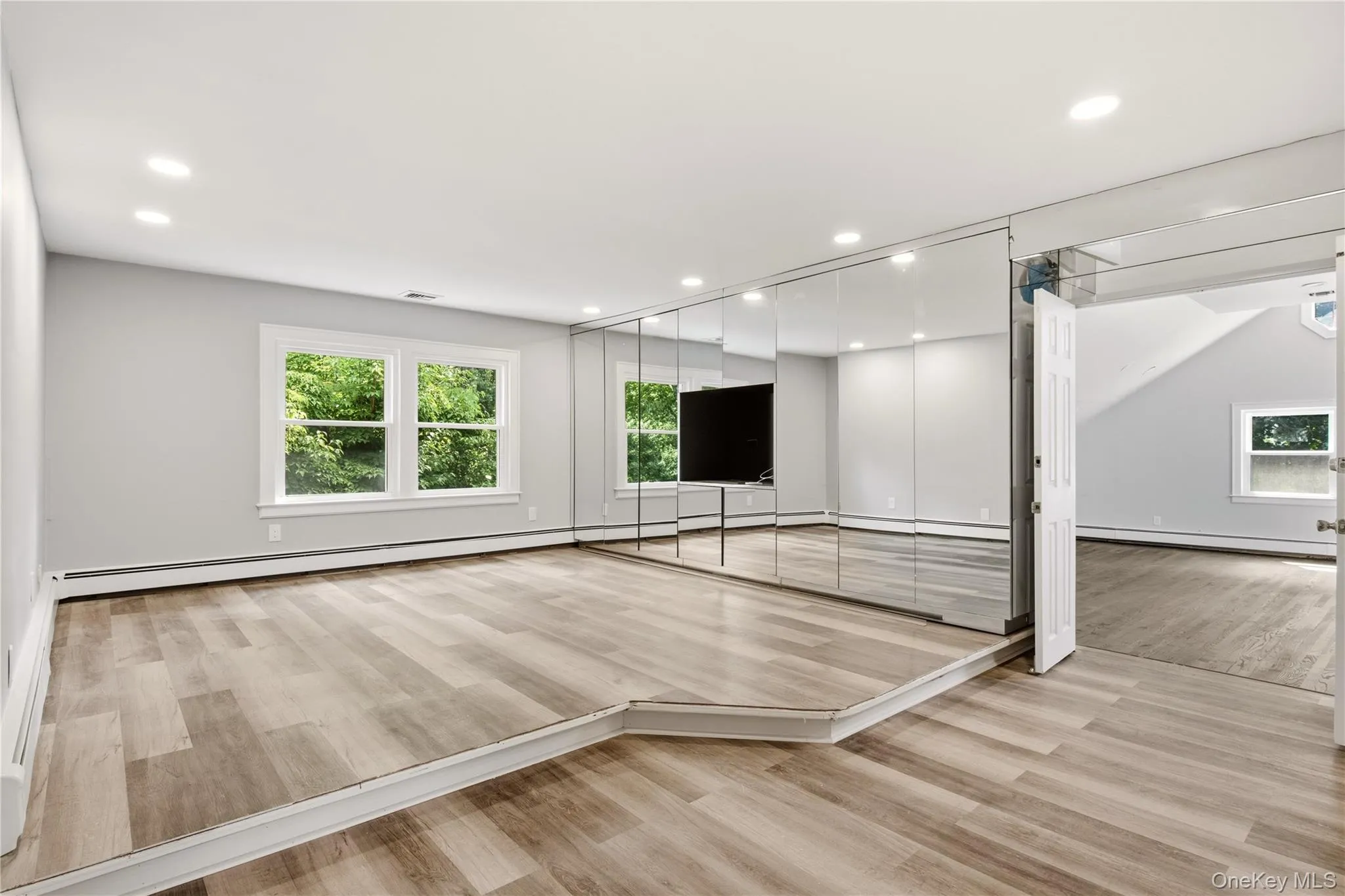 3 Farmwoods Lane, Oyster Bay, NY, 5 Bedrooms Bedrooms, 9 Rooms Rooms,3 BathroomsBathrooms,Residential Lease,For Rent,Farmwoods,0,1040249 3 Farmwoods Lane, Oyster Bay, NY, 5 Bedrooms Bedrooms, 9 Rooms Rooms,3 BathroomsBathrooms,Residential Lease,For Rent,Farmwoods,0,1040249