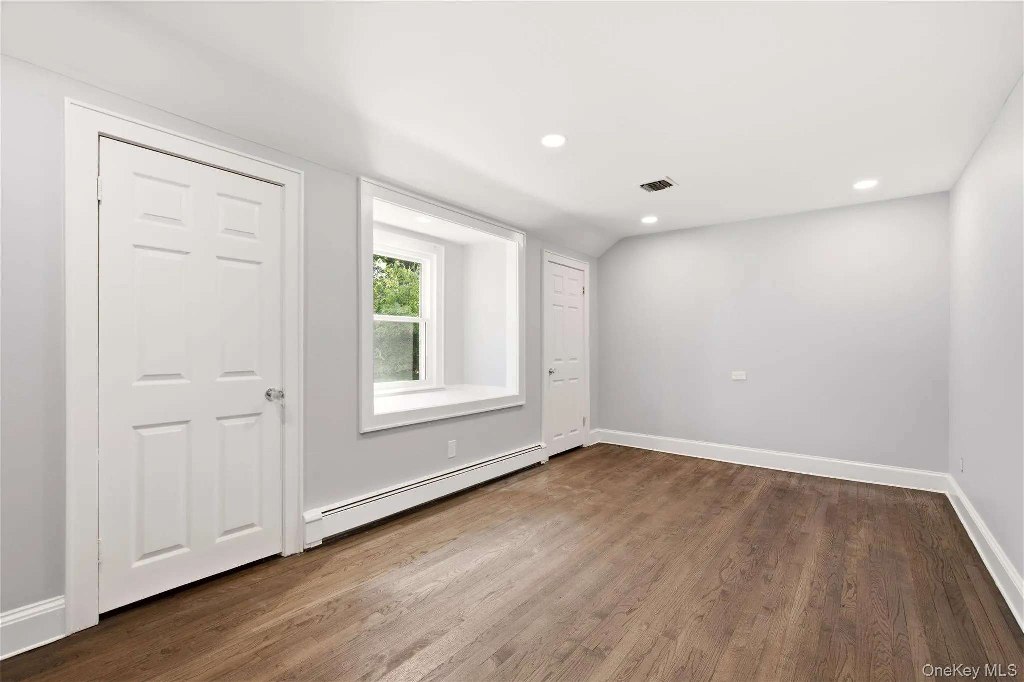 3 Farmwoods Lane, Oyster Bay, NY, 5 Bedrooms Bedrooms, 9 Rooms Rooms,3 BathroomsBathrooms,Residential Lease,For Rent,Farmwoods,0,1040249 3 Farmwoods Lane, Oyster Bay, NY, 5 Bedrooms Bedrooms, 9 Rooms Rooms,3 BathroomsBathrooms,Residential Lease,For Rent,Farmwoods,0,1040249