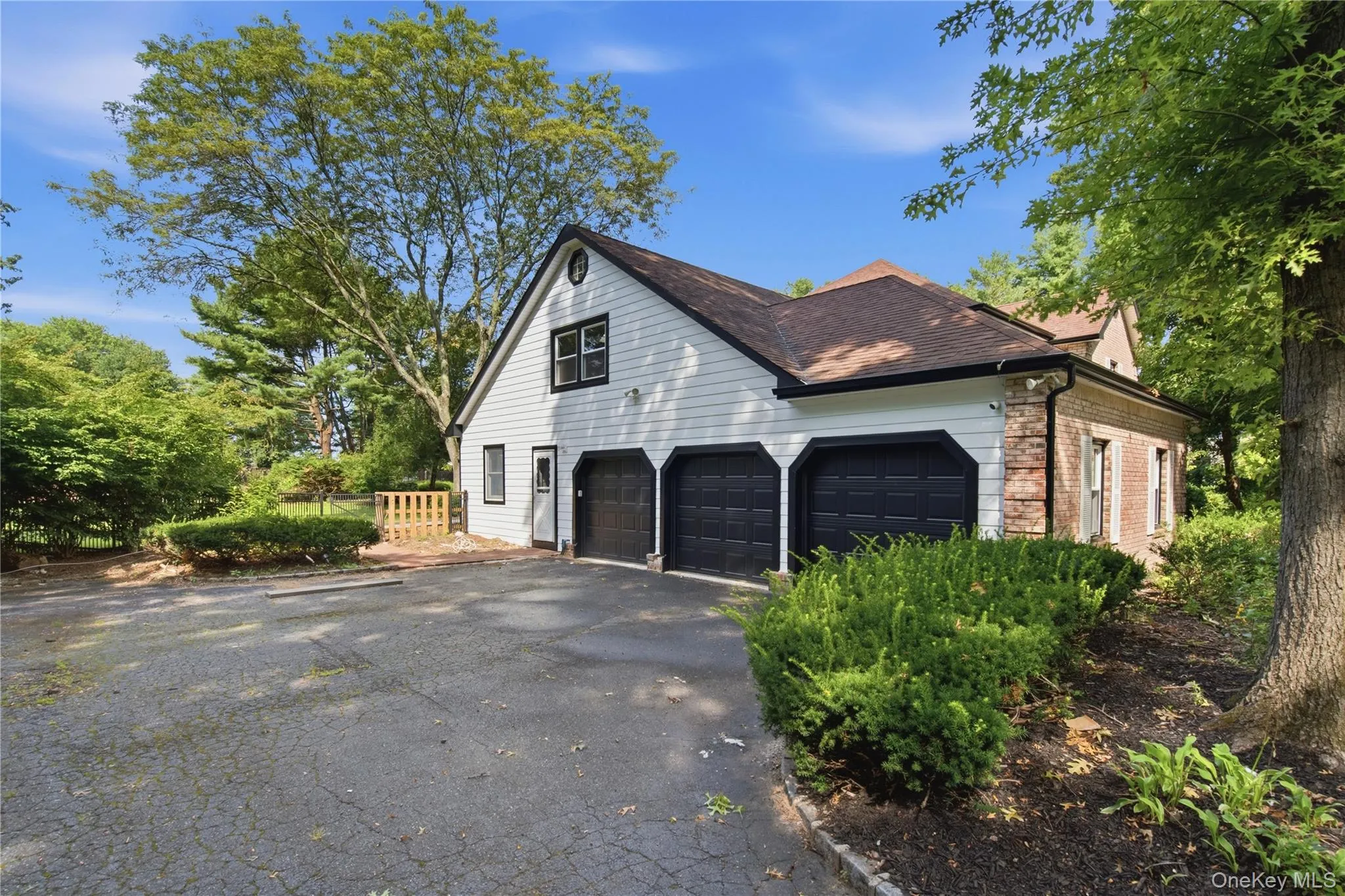 3 Farmwoods Lane, Oyster Bay, NY, 5 Bedrooms Bedrooms, 9 Rooms Rooms,3 BathroomsBathrooms,Residential Lease,For Rent,Farmwoods,0,1040249 3 Farmwoods Lane, Oyster Bay, NY, 5 Bedrooms Bedrooms, 9 Rooms Rooms,3 BathroomsBathrooms,Residential Lease,For Rent,Farmwoods,0,1040249