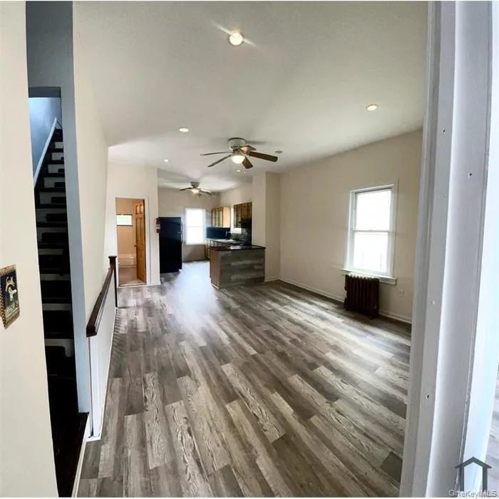 91-15 82nd Street, New York, NY, 3 Bedrooms Bedrooms, 5 Rooms Rooms,1 BathroomBathrooms,Residential Lease,For Rent,82nd,0,1040250 91-15 82nd Street, New York, NY, 3 Bedrooms Bedrooms, 5 Rooms Rooms,1 BathroomBathrooms,Residential Lease,For Rent,82nd,0,1040250