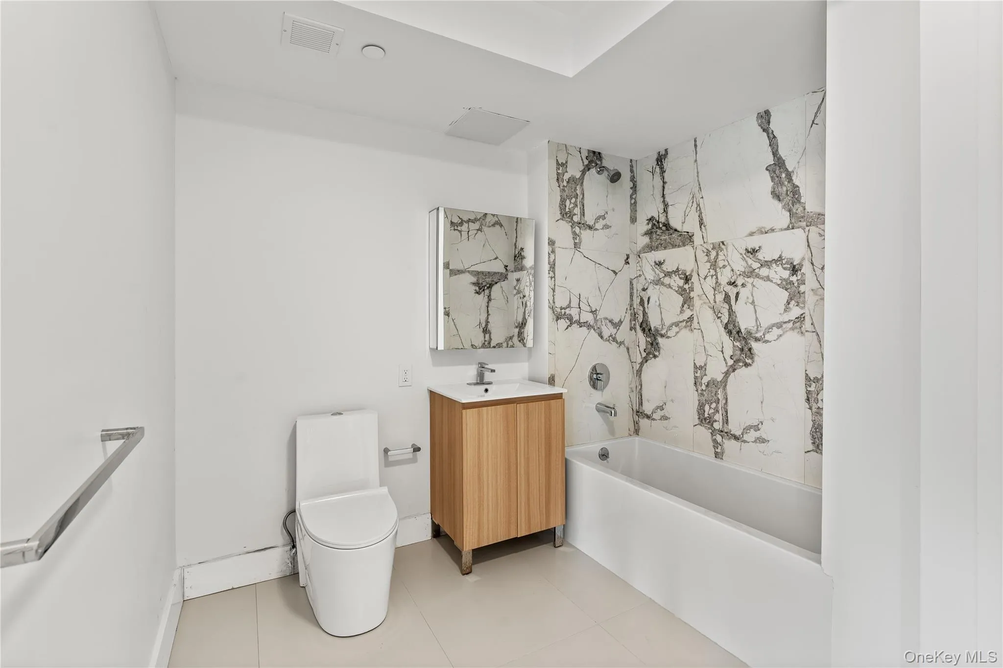 1 Lyon Place, White Plains, NY, 1 Bedroom Bedrooms, 3 Rooms Rooms,1 BathroomBathrooms,Residential Lease,For Rent,Lyon,0,1040253 1 Lyon Place, White Plains, NY, 1 Bedroom Bedrooms, 3 Rooms Rooms,1 BathroomBathrooms,Residential Lease,For Rent,Lyon,0,1040253