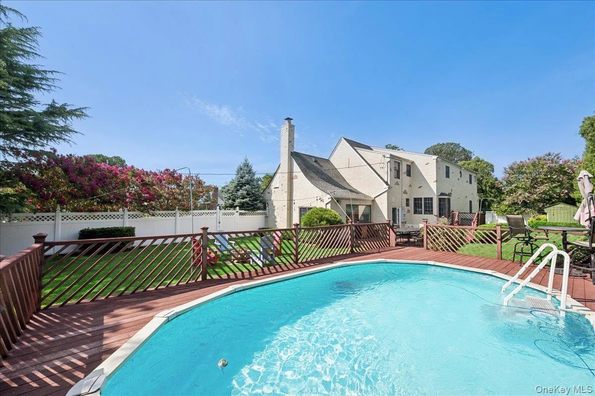 34 Albemarle Road, North Hempstead, NY, 3 Bedrooms Bedrooms, 11 Rooms Rooms,2 BathroomsBathrooms,Residential,For Rent,Albemarle,0,1040255 34 Albemarle Road, North Hempstead, NY, 3 Bedrooms Bedrooms, 11 Rooms Rooms,2 BathroomsBathrooms,Residential,For Rent,Albemarle,0,1040255