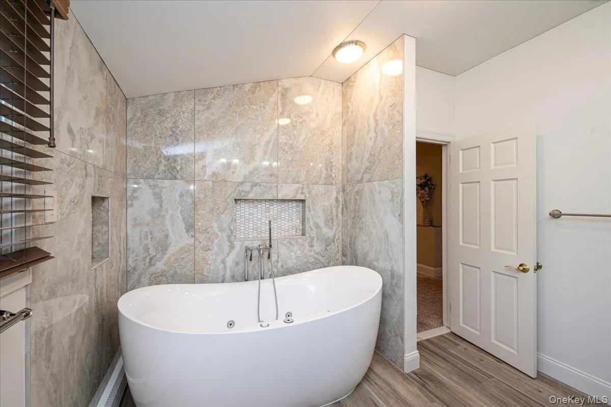 34 Albemarle Road, North Hempstead, NY, 3 Bedrooms Bedrooms, 11 Rooms Rooms,2 BathroomsBathrooms,Residential,For Rent,Albemarle,0,1040255 34 Albemarle Road, North Hempstead, NY, 3 Bedrooms Bedrooms, 11 Rooms Rooms,2 BathroomsBathrooms,Residential,For Rent,Albemarle,0,1040255