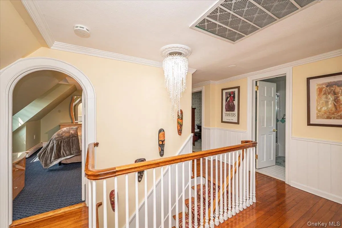 34 Albemarle Road, North Hempstead, NY, 3 Bedrooms Bedrooms, 11 Rooms Rooms,2 BathroomsBathrooms,Residential,For Rent,Albemarle,0,1040255 34 Albemarle Road, North Hempstead, NY, 3 Bedrooms Bedrooms, 11 Rooms Rooms,2 BathroomsBathrooms,Residential,For Rent,Albemarle,0,1040255