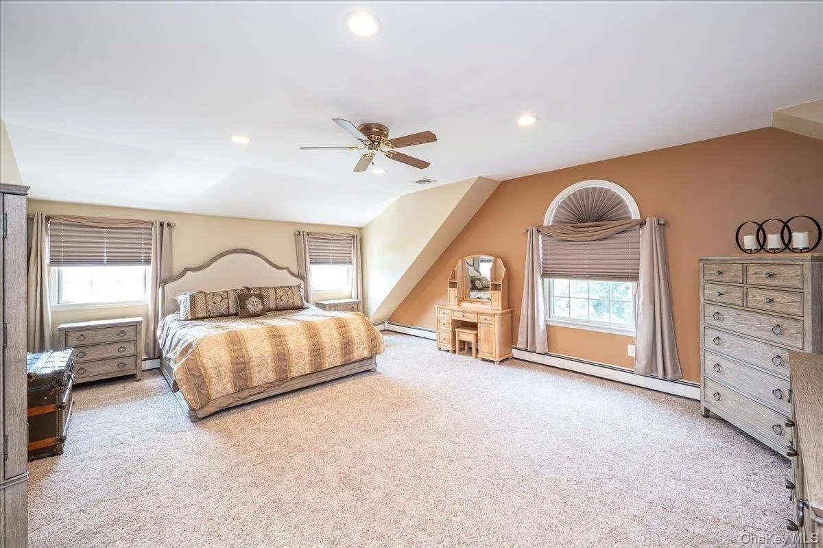 34 Albemarle Road, North Hempstead, NY, 3 Bedrooms Bedrooms, 11 Rooms Rooms,2 BathroomsBathrooms,Residential,For Rent,Albemarle,0,1040255 34 Albemarle Road, North Hempstead, NY, 3 Bedrooms Bedrooms, 11 Rooms Rooms,2 BathroomsBathrooms,Residential,For Rent,Albemarle,0,1040255