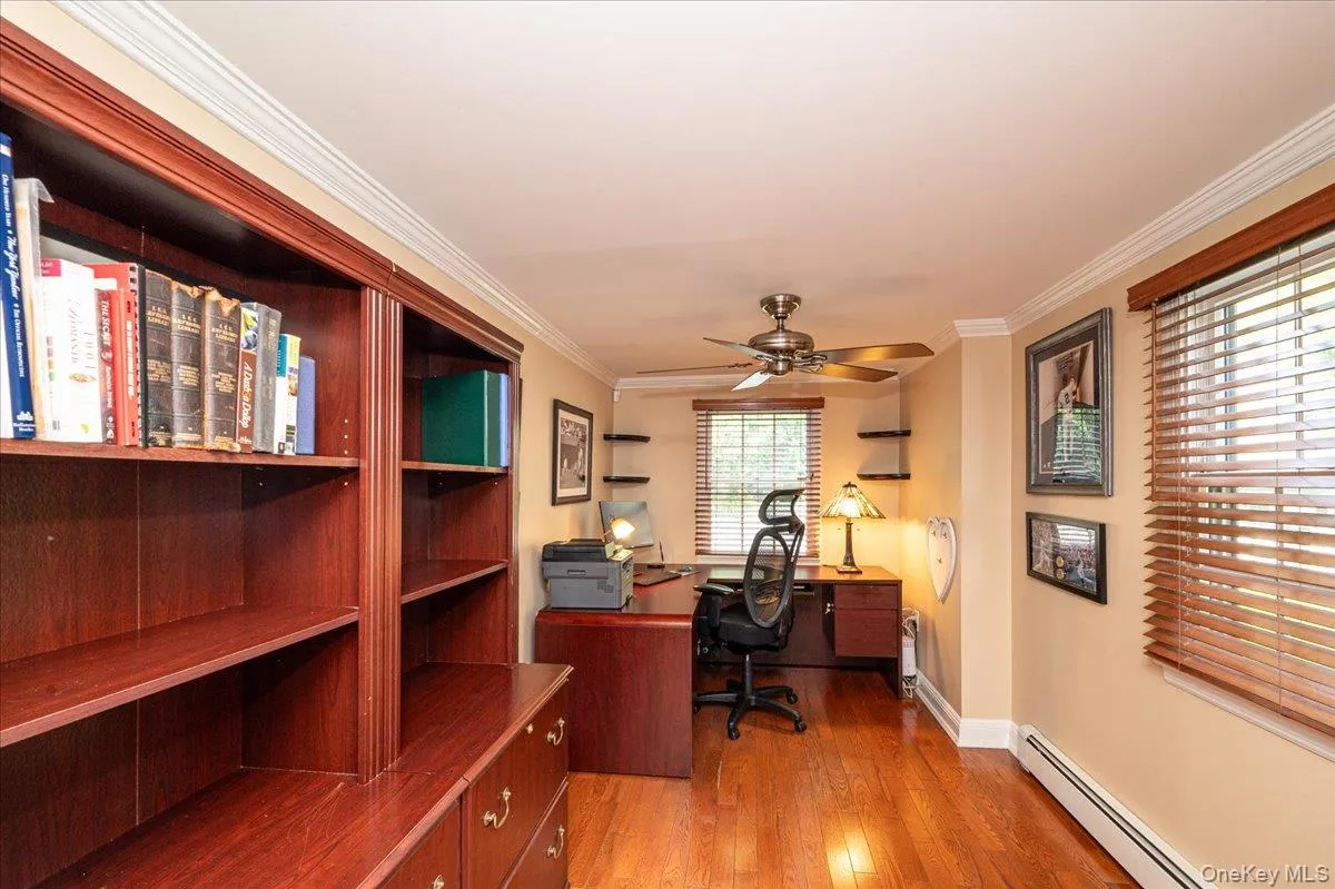 34 Albemarle Road, North Hempstead, NY, 3 Bedrooms Bedrooms, 11 Rooms Rooms,2 BathroomsBathrooms,Residential,For Rent,Albemarle,0,1040255 34 Albemarle Road, North Hempstead, NY, 3 Bedrooms Bedrooms, 11 Rooms Rooms,2 BathroomsBathrooms,Residential,For Rent,Albemarle,0,1040255