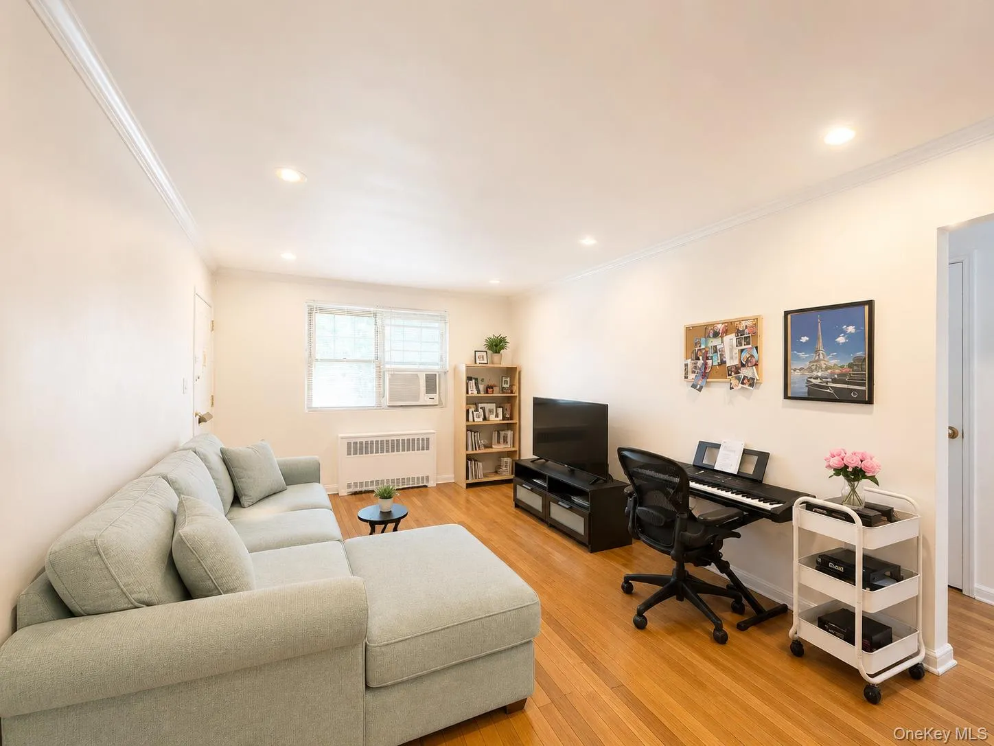 137-29 68TH Drive, New York, NY, 2 Bedrooms Bedrooms, 4 Rooms Rooms,1 BathroomBathrooms,Residential,For Rent,68TH,0,1040256 137-29 68TH Drive, New York, NY, 2 Bedrooms Bedrooms, 4 Rooms Rooms,1 BathroomBathrooms,Residential,For Rent,68TH,0,1040256